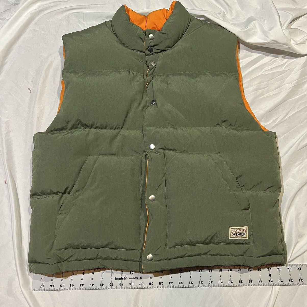 Stussy REVERSIBLE DOWN WORKGEAR VEST カーキ Stussy REVERSIBLE DOWN WORKGEAR VEST カーキ