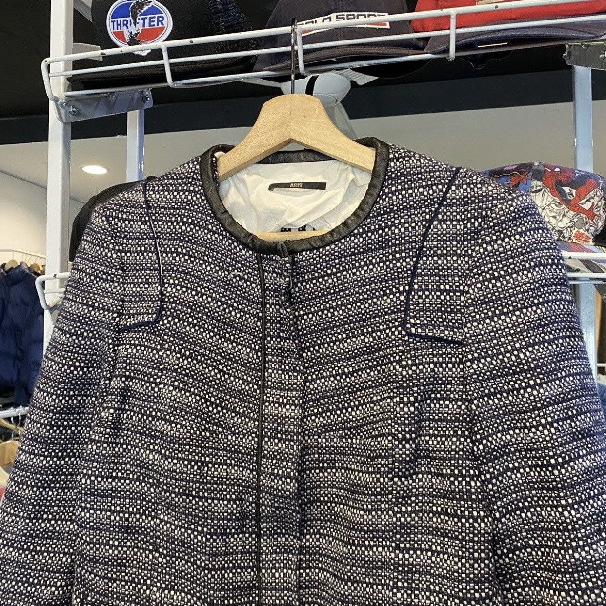 Hugo Boss Hugo Boss Karonita collarless tweed jacket Size M / US 6-8 / IT 42-44 - 4 Thumbnail
