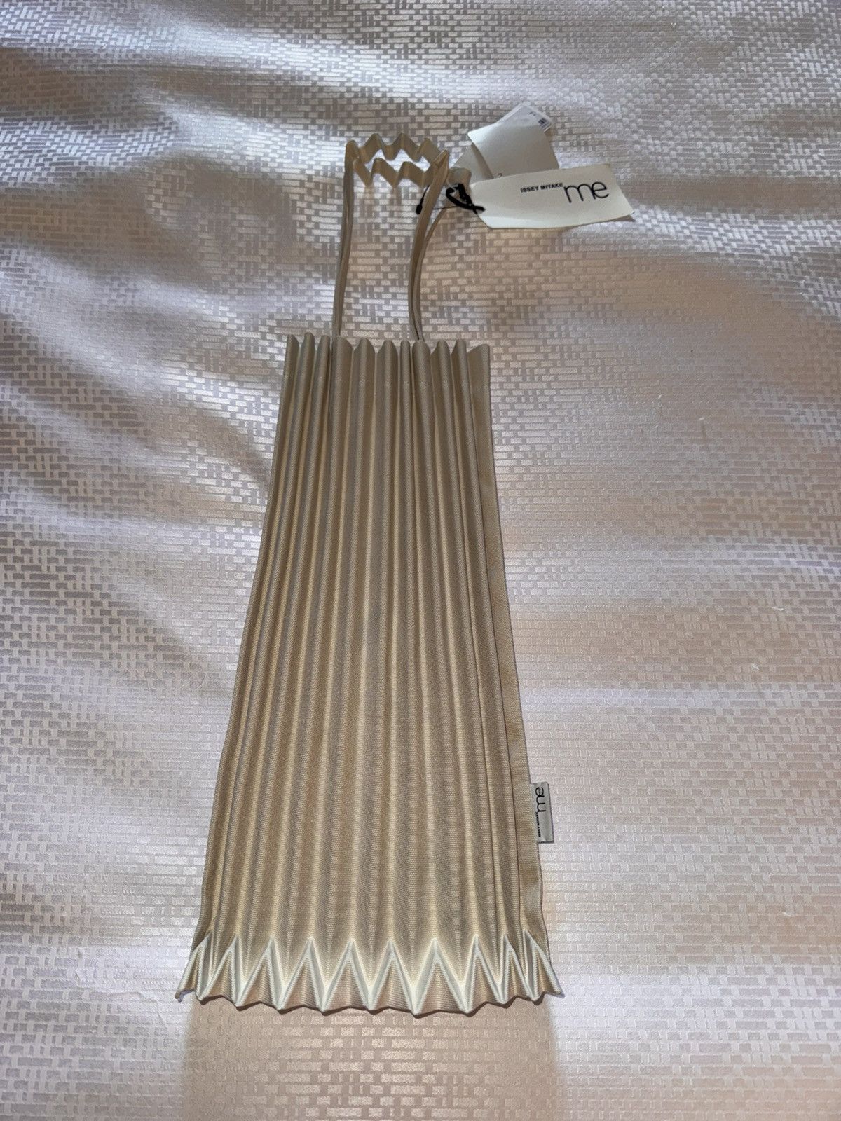Issey Miyake me ISSEY MIYAKE Recycled Polyester Trunk Pleats Bag Size ONE SIZE - 2 Thumbnail