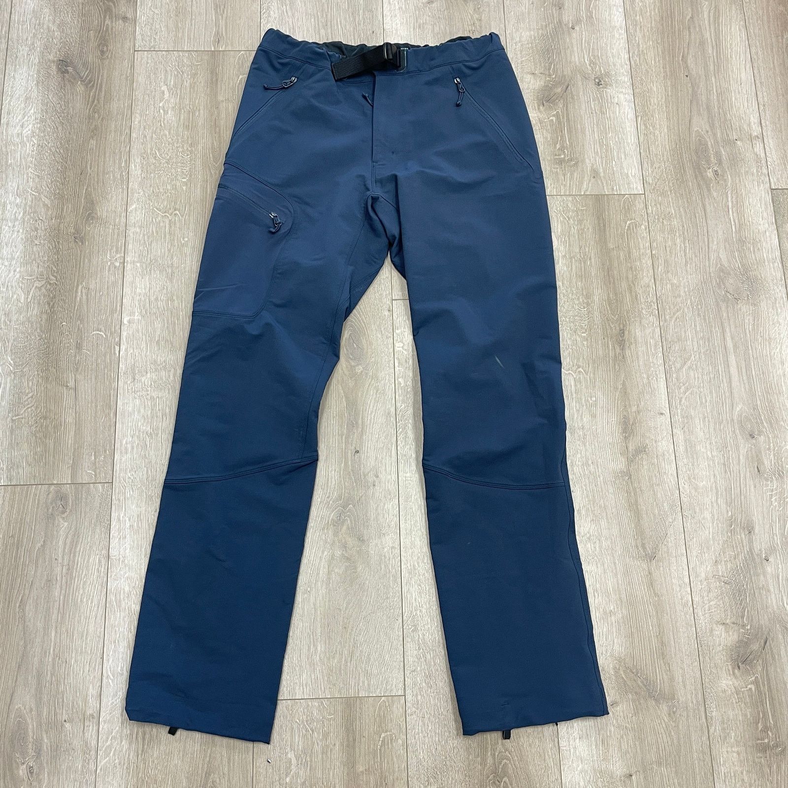 Arc'teryx Arc'teryx Gamma AR Outdoor Pants Navy size Medium M B6 Size US 30 / EU 46 - 1 Thumbnail