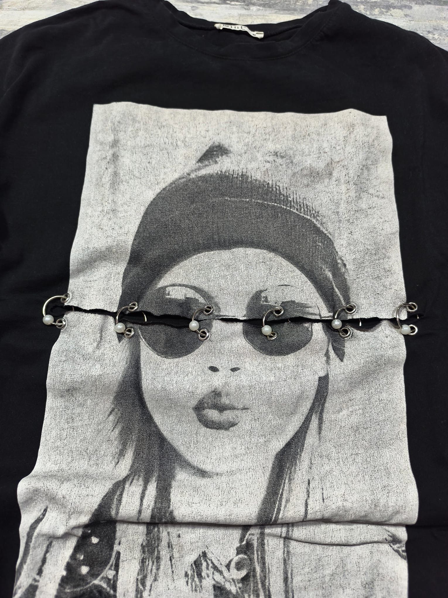 Hysteric Glamour indie sleaze cut portrait tshirt top hysteric glamour Size US M / EU 48-50 / 2 - 2 Thumbnail