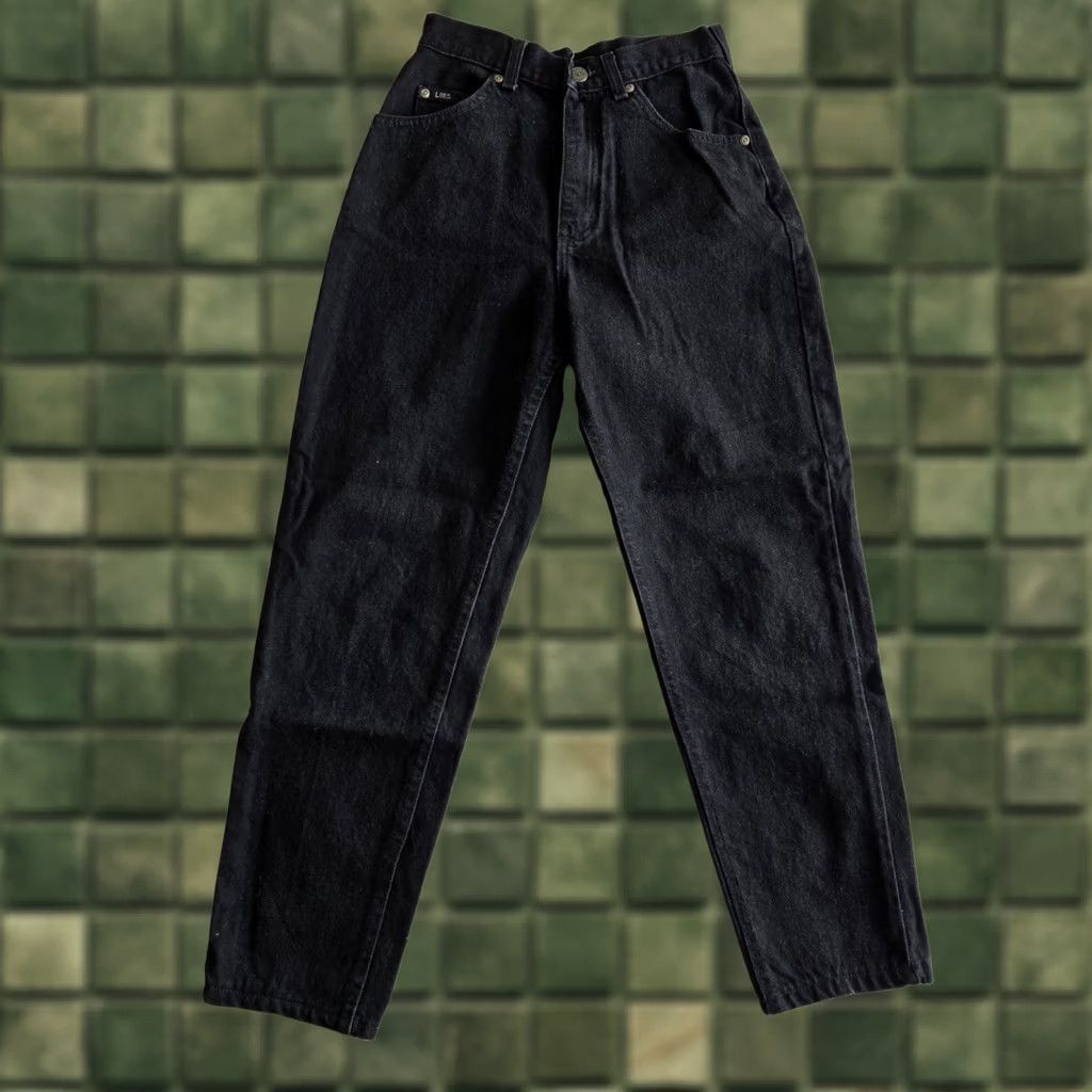Lee VINTAGE Lee Black High Waisted Mom Jeans Womens XXS/XS 24 Inch Waist 1980s 1990s Grunge Denim Shirt? Size 25" / US 0 / IT 36 - 1 Thumbnail