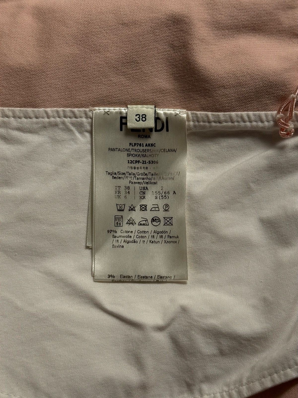 Fendi Fendi pink monogram shorts Size 26" / US 2 / IT 38 - 4 Thumbnail