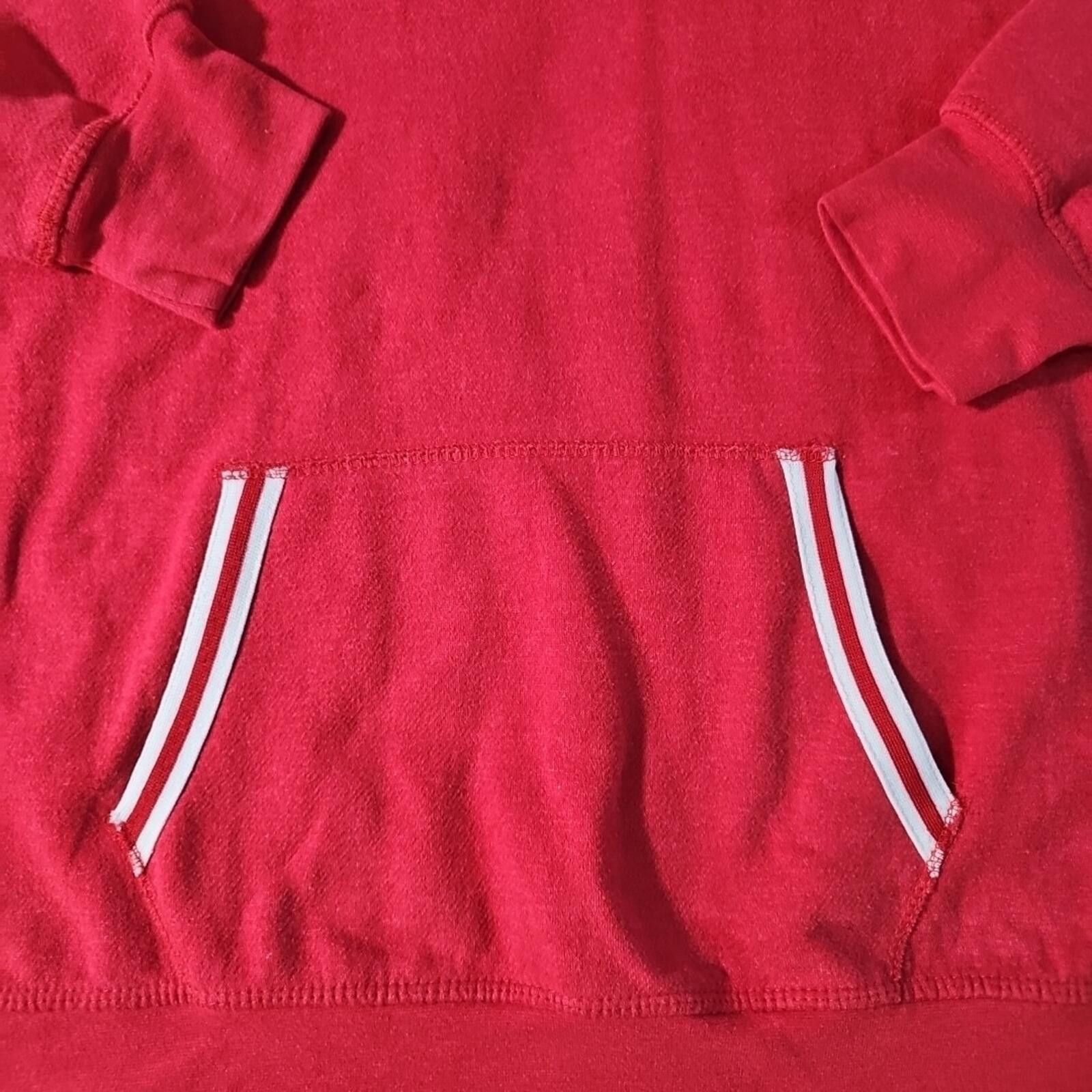 J. America Wisconsin Badgers Showdown S Cowl Sweatshirt Size ONE SIZE - 2 Thumbnail