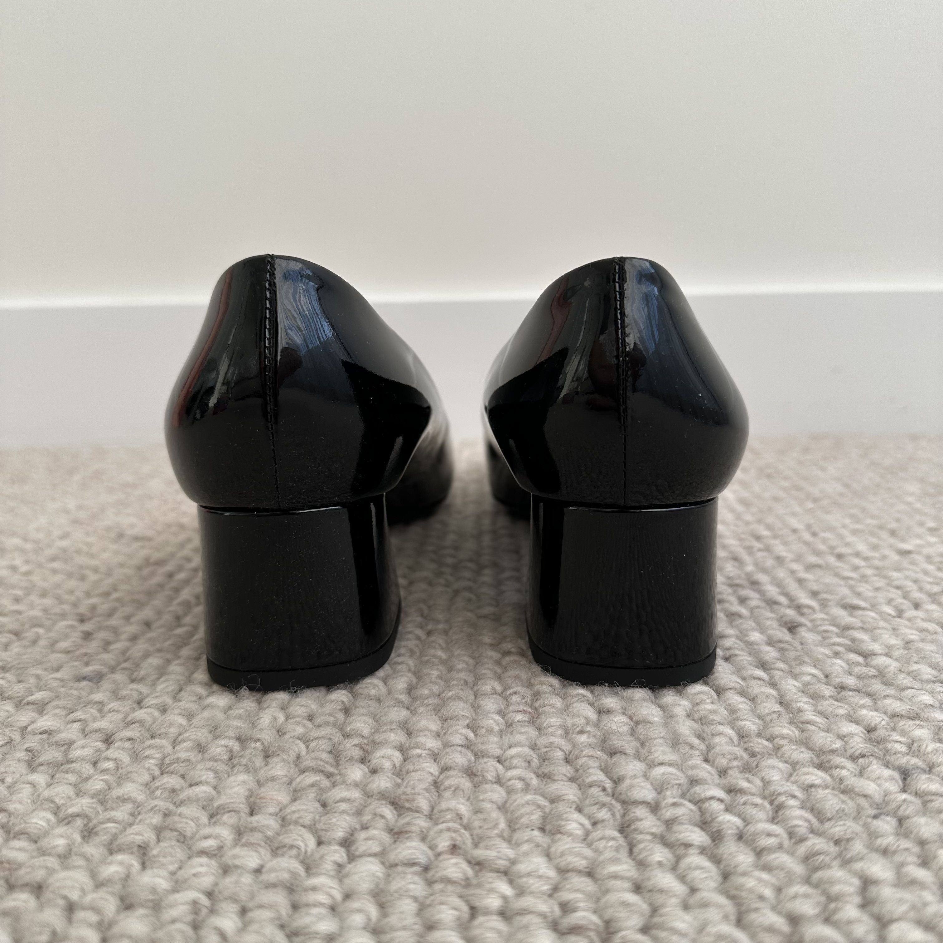 Louis Vuitton LOUIS VUITTON Madeleine heels Size US 8.5 / IT 38.5 - 6 Thumbnail
