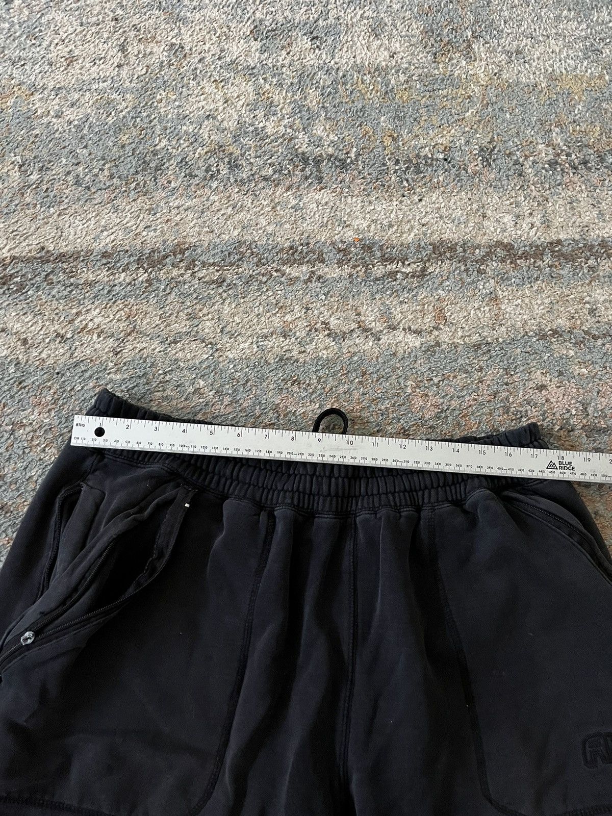 Akademiks × Rap Tees × Vintage VTG Akademiks Faded Sweatshorts 2XL BAGGY (E) Size US 32 / EU 48 - 7 Thumbnail