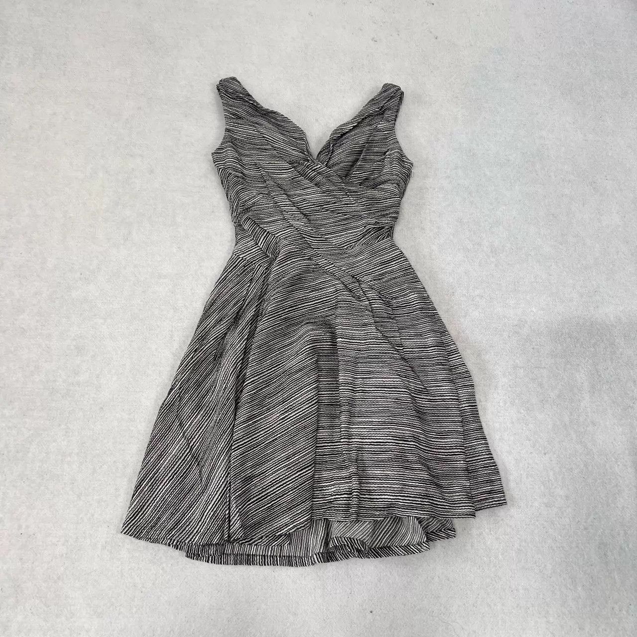 Dior Dior Runway Sleeveless Wrap Dress BW Wavy Silk 40 99 Size M / US 6-8 / IT 42-44 - 1 Thumbnail