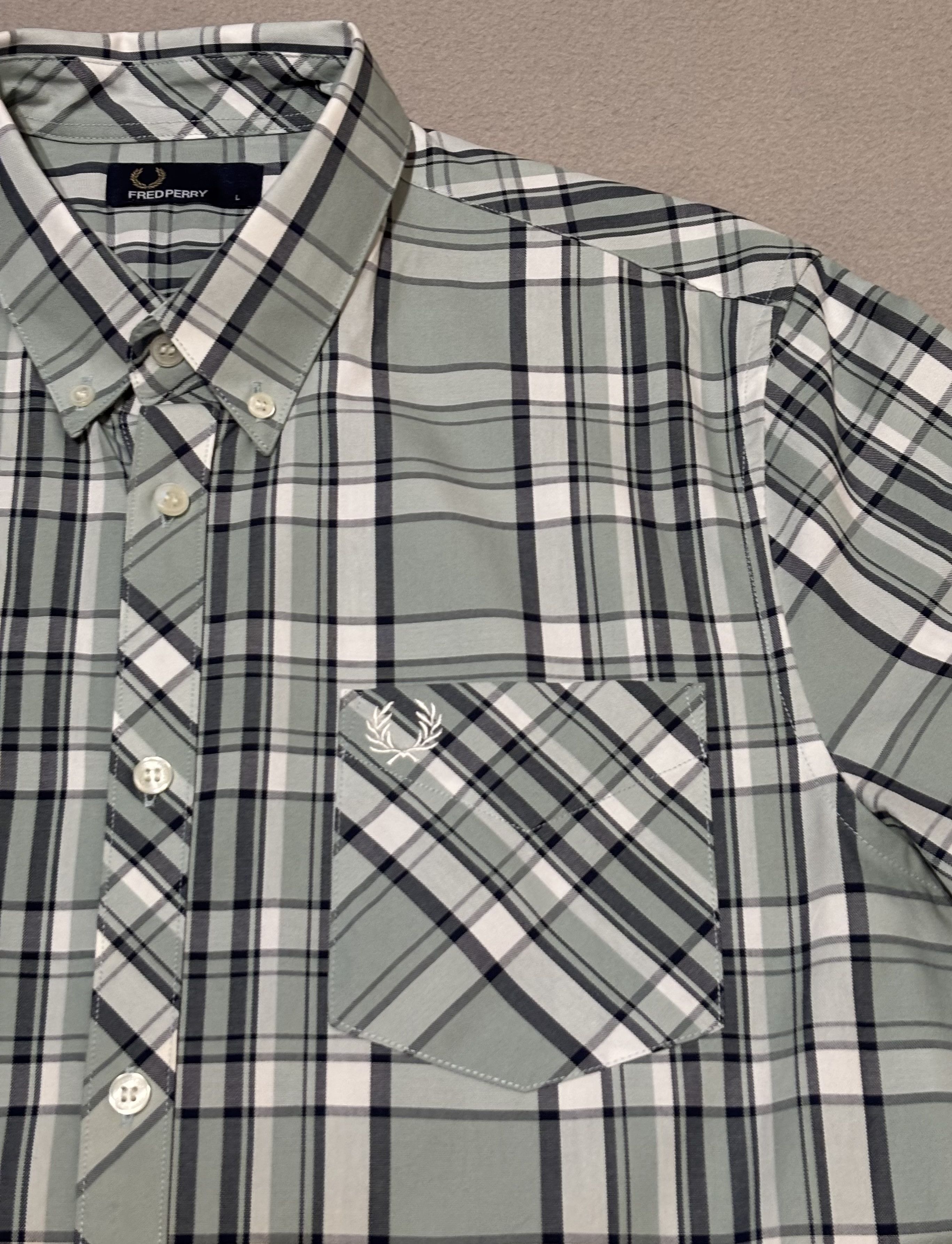 Fred Perry Fred Perry shirt size L Size US L / EU 52-54 / 3 - 7 Thumbnail