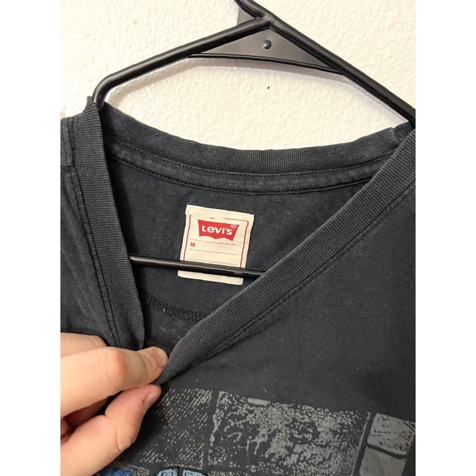 Vintage Levi Strauss Graphic T-Shirt - Black - Mens Medium - City Theme - Short Sleeve - Cotton Size US M / EU 48-50 / 2 - 2 Thumbnail