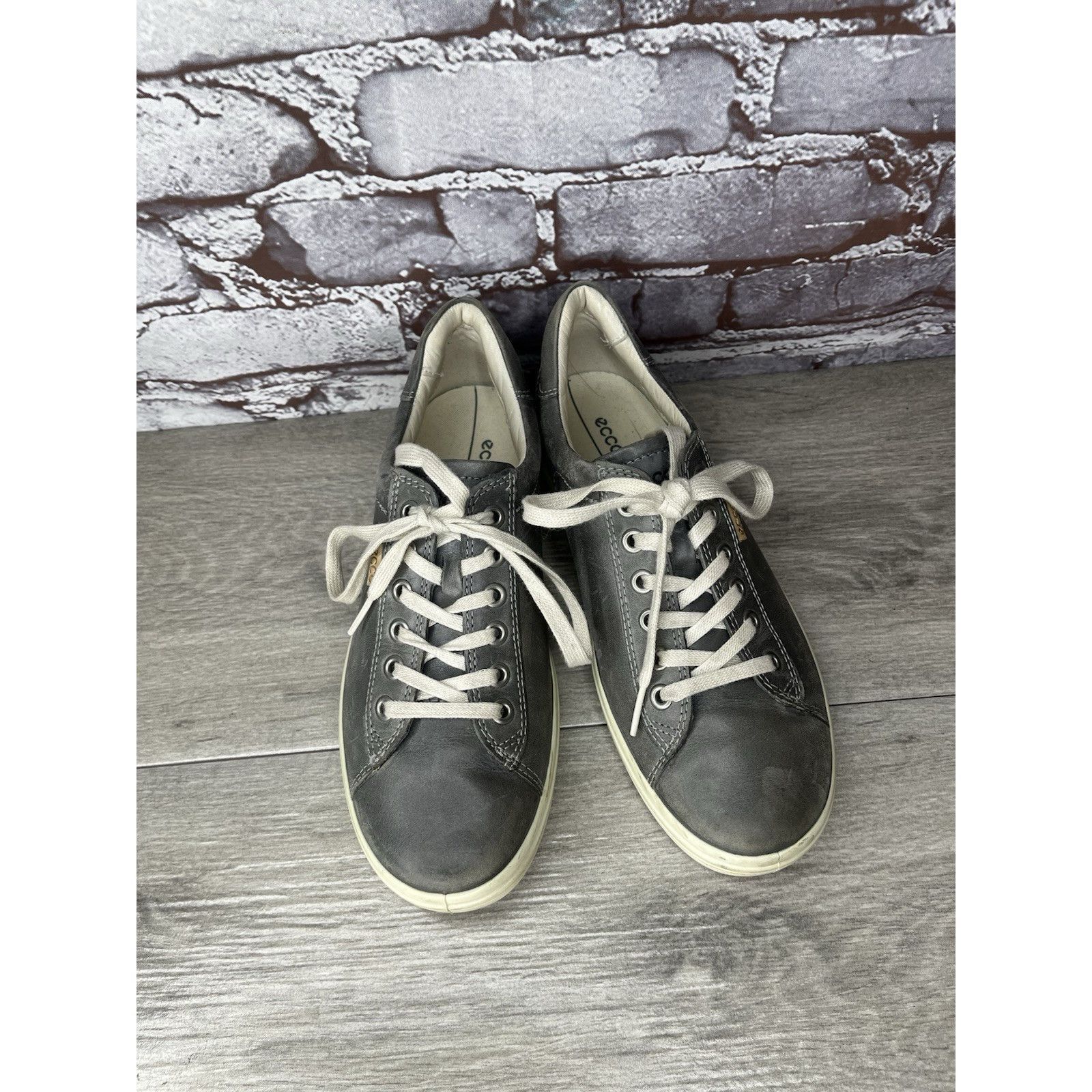 Ecco Ecco Danish Design Gray Leather Lace Up Sneakers Shoes Women Size US 6.5 / IT 36.5 - 2 Thumbnail