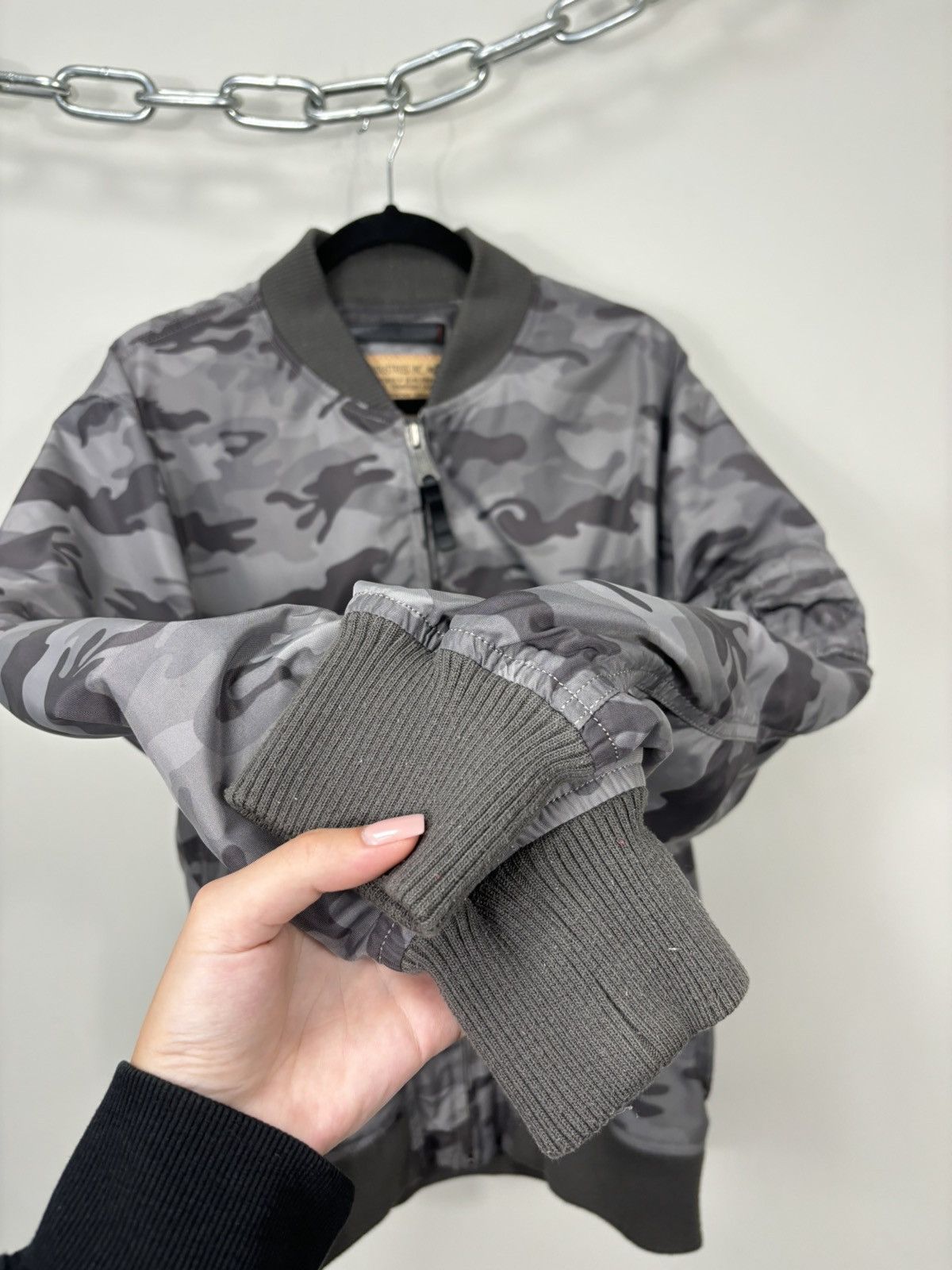 Alpha Industries Vintage Alpha Industries Gray Camo Hype Bomber Jacket Size US L / EU 52-54 / 3 - 5 Thumbnail