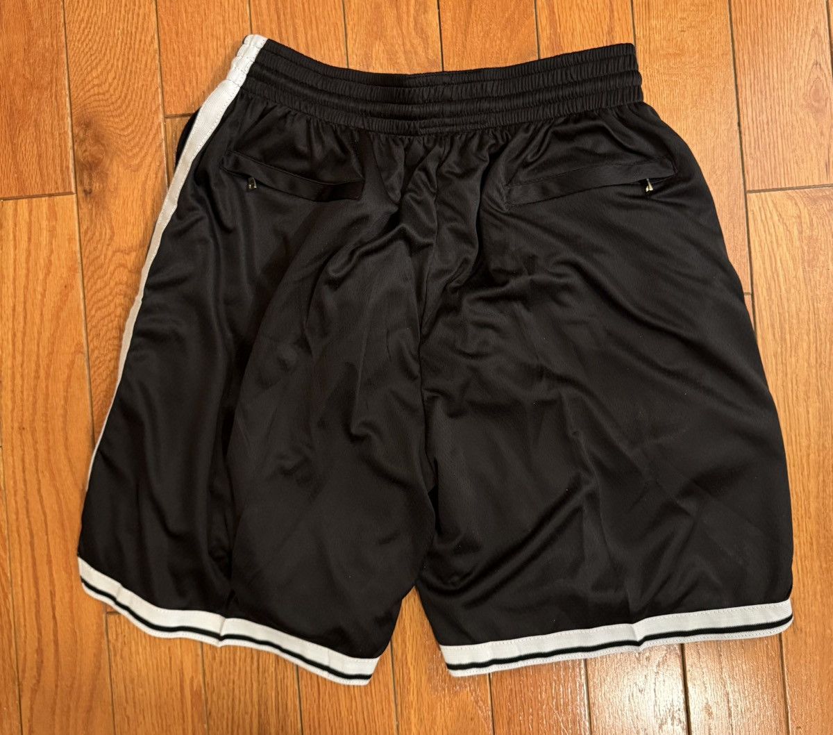 NBA Brooklyn Nets custom shorts large Size US 36 / EU 52 - 2 Thumbnail