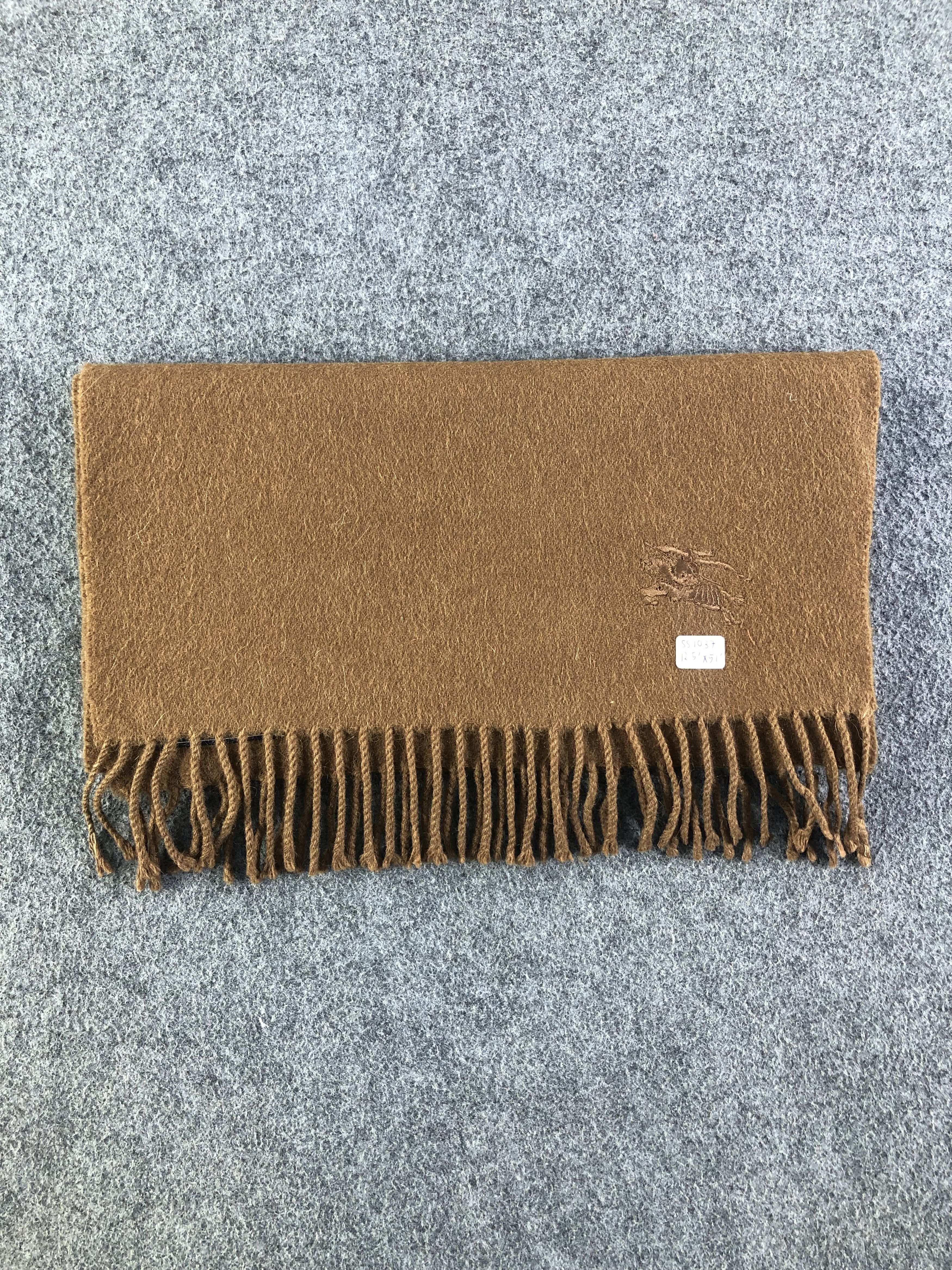Burberry Burberry Cashmere Plain Scarf / Muffler / Neckwear Size ONE SIZE - 7 Thumbnail