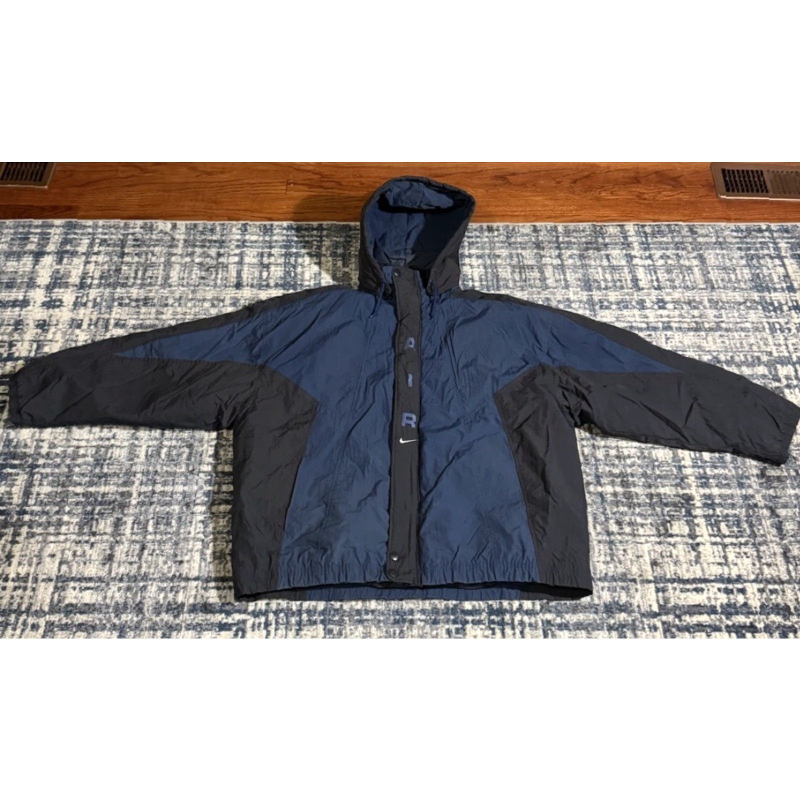 Nike VINTAGE Nike Air Big Swoosh Quilted Lined Insulated Puffer Jacket 2XL Blue Black Size US XXL / EU 58 / 5 - 5 Thumbnail