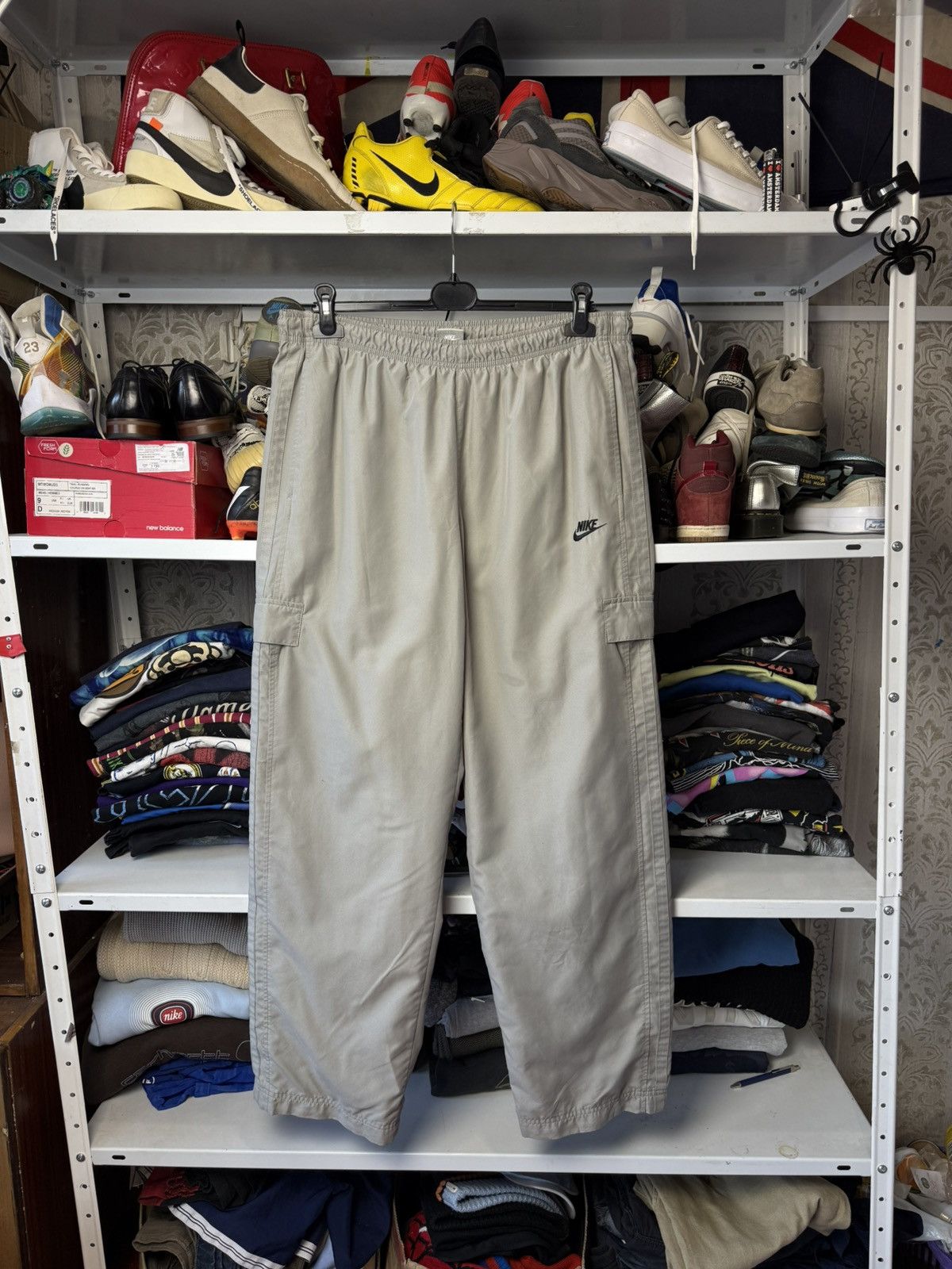 Nike Vintage Nike Cargo pants Joggers Y2K Size XL Size US 36 / EU 52 - 1 Thumbnail
