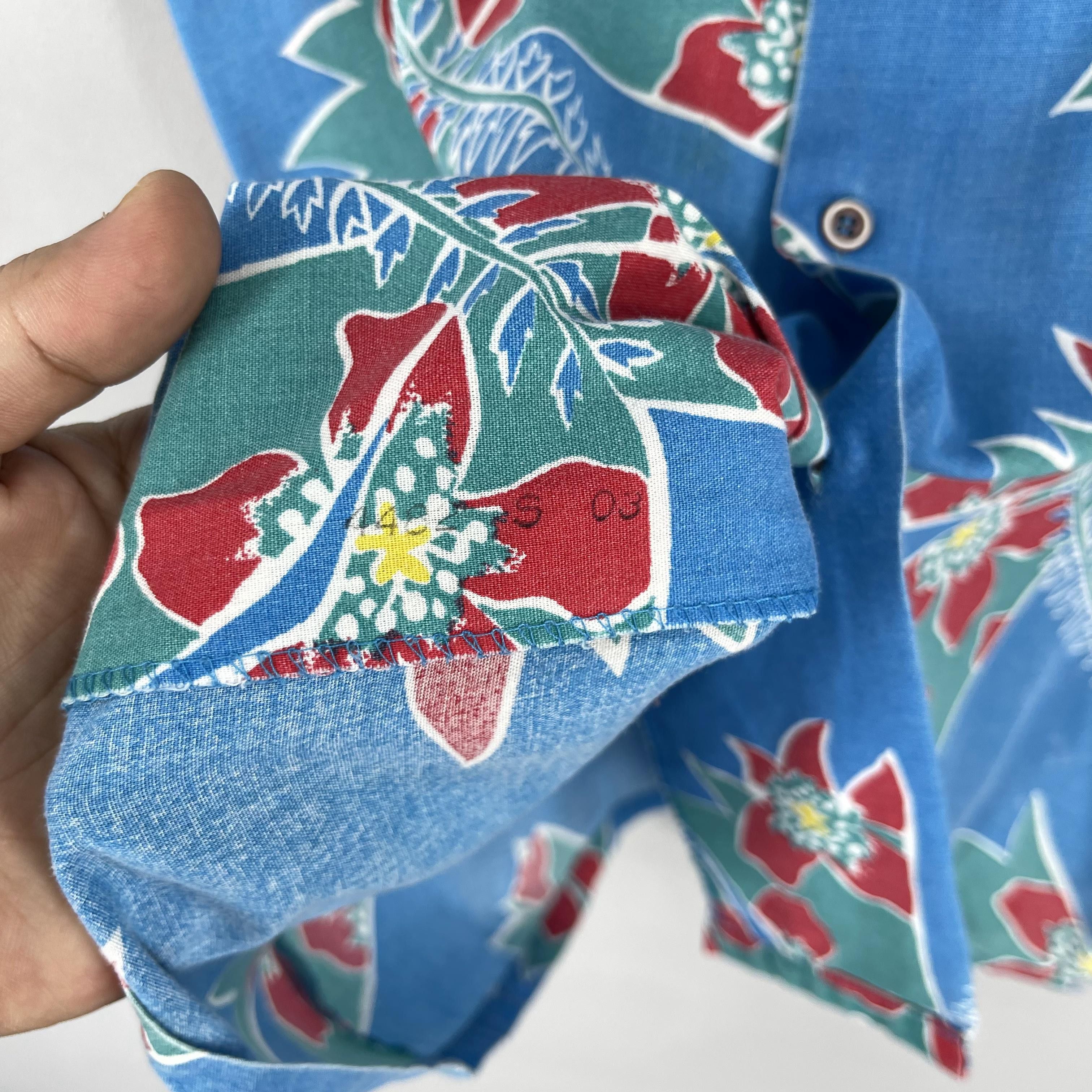Vintage Vintage Hawaiian Abstract Aloha Tropical Floral Rayon Shirt Size US M / EU 48-50 / 2 - 6 Thumbnail