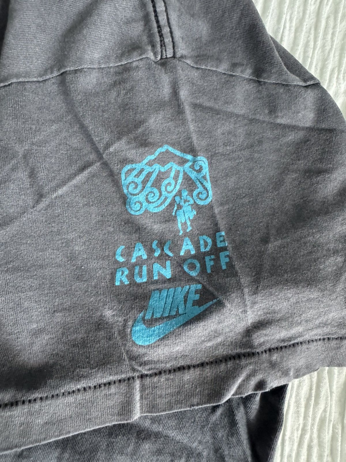 Nike 1989 Nike Cascade Run Off Tee Size US XL / EU 56 / 4 - 5 Thumbnail