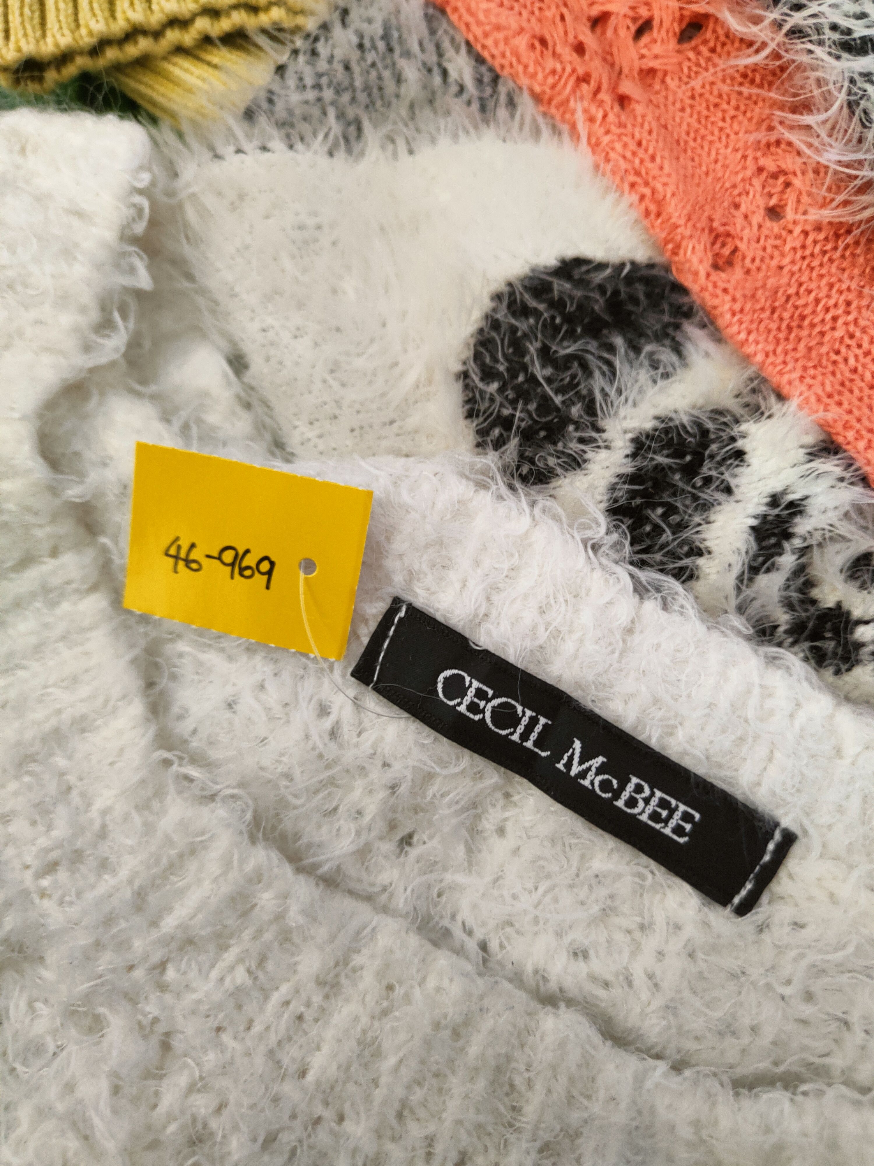 Japanese Brand DL Cecil McBee White Fur Mohair Knitwear #46-969 Size M / US 6-8 / IT 42-44 - 13 Thumbnail