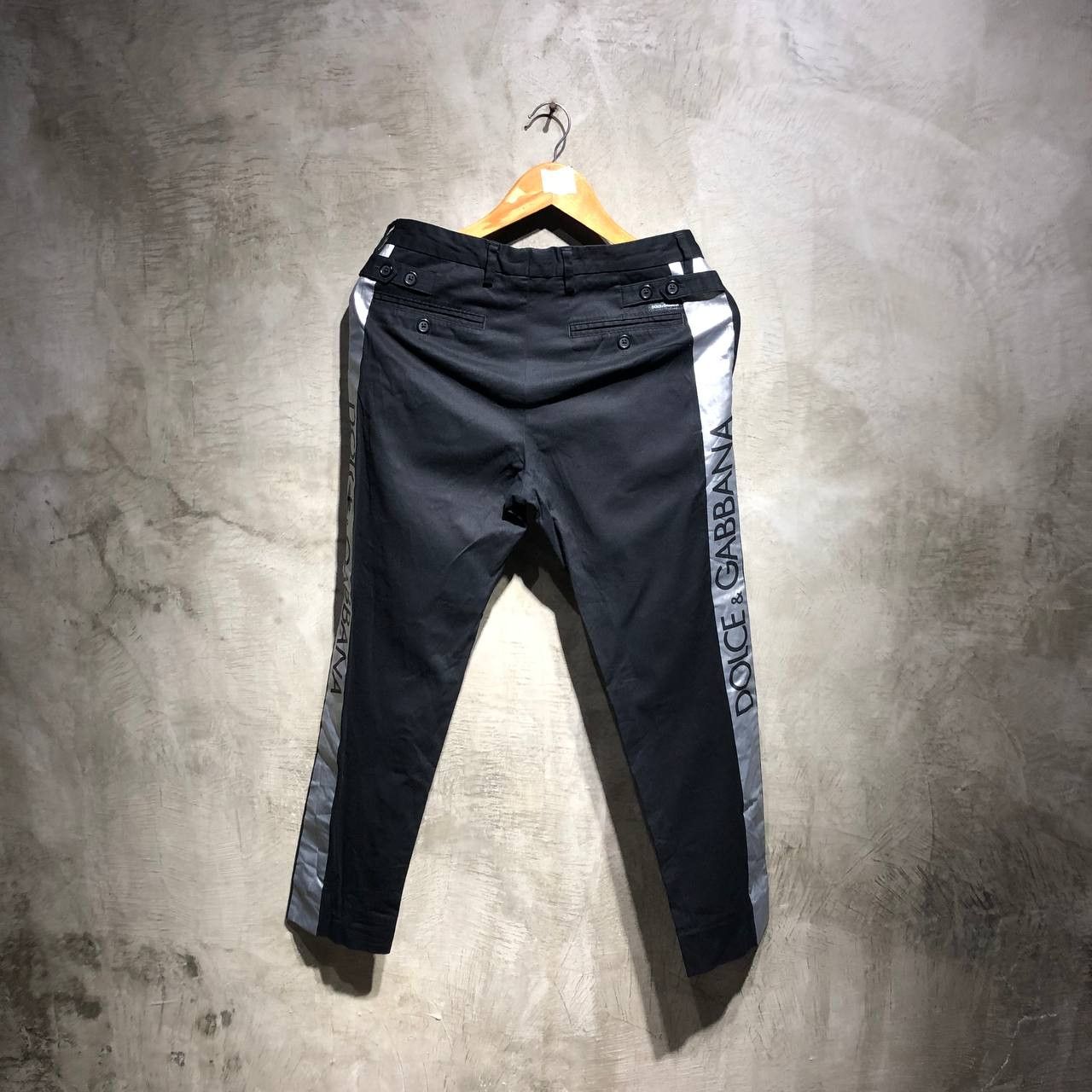 image of Dolce Gabbana Contrast Logo Tape Details Pants in Black, Men's (Size 29)
