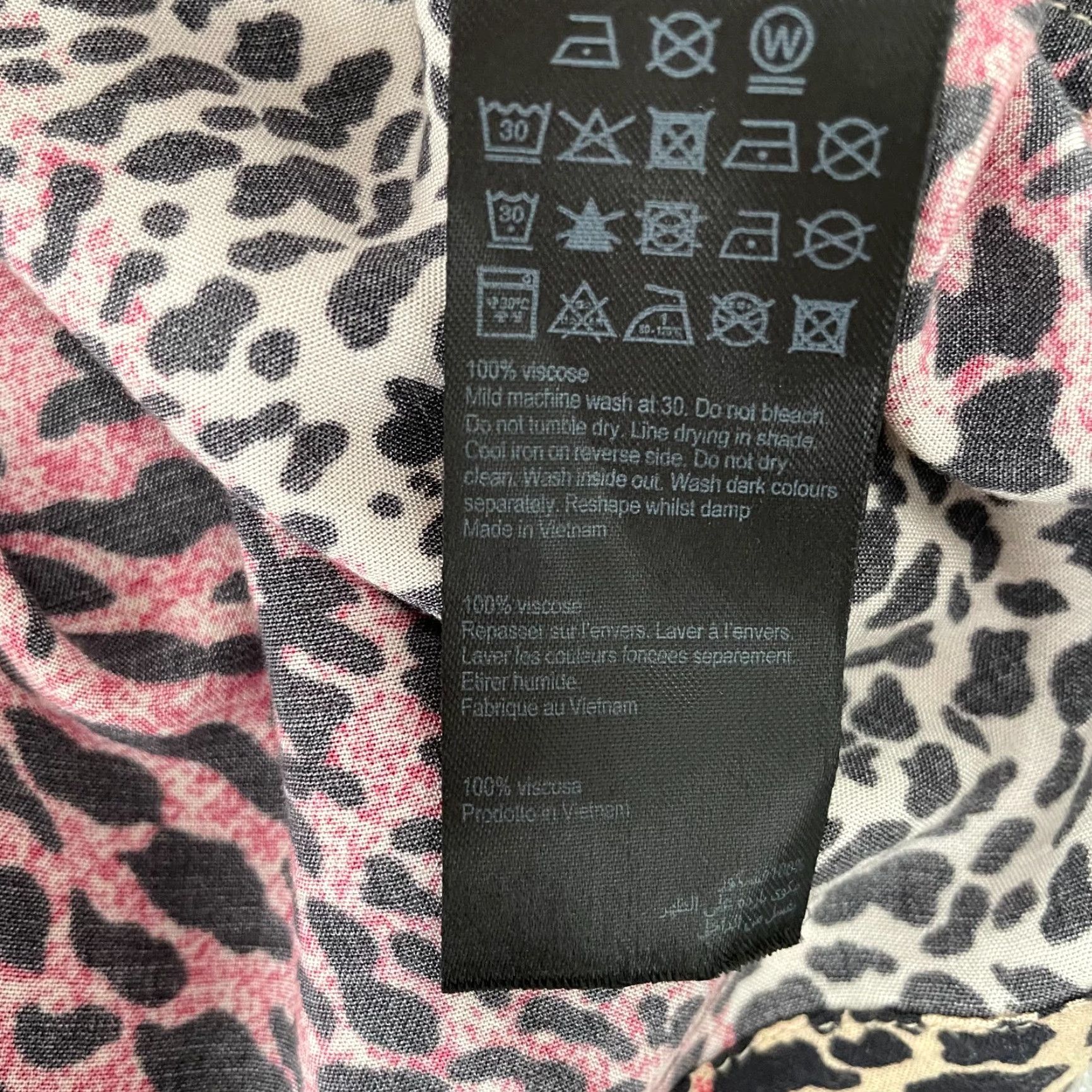 Allsaints AllSaints Crypto Button-Up Shirt Adult XS Animal Print Short Sleeve Viscose Multicolor Mens Size US XS / EU 42 / 0 - 7 Thumbnail