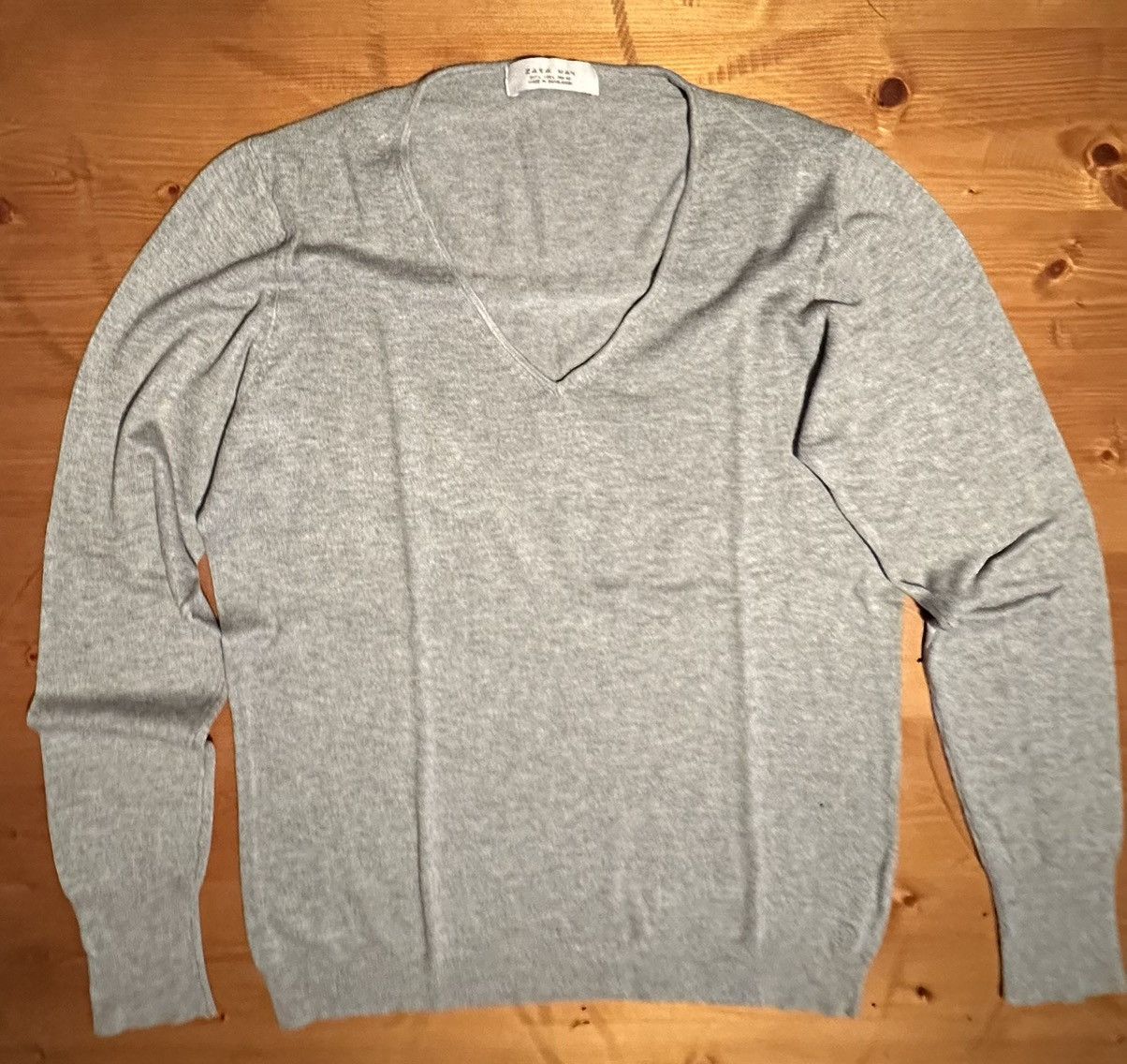 Zara Zara Grey Sweater V Neck Size US L / EU 52-54 / 3 - 1 Thumbnail