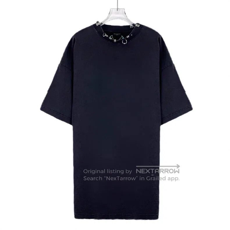 Balenciaga Balenciaga Black distressed hole ring扣design cotton crew n Size US L / EU 52-54 / 3 - 1 Thumbnail