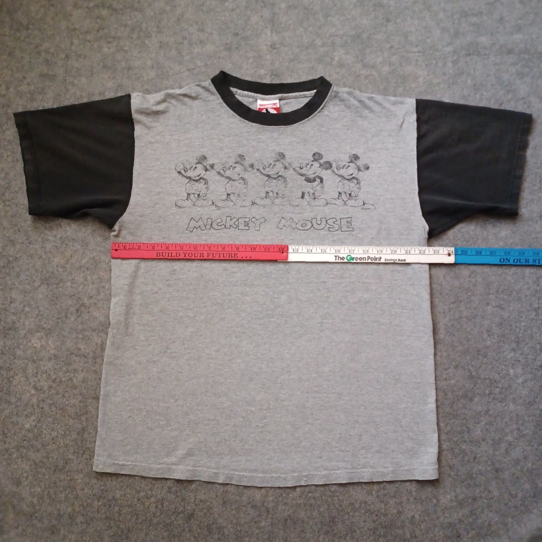 Disney VINTAGE Disney T Shirt Mens Large Gray Mickey Mouse Graphic Short Sleeve 90s Size US L / EU 52-54 / 3 - 4 Thumbnail
