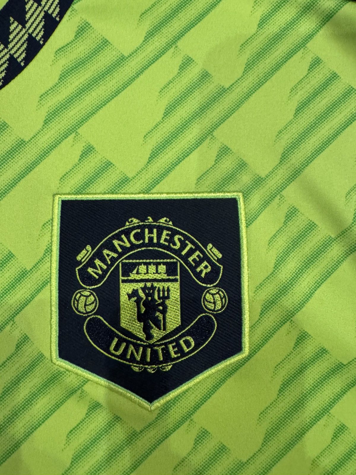 Adidas MANCHESTER UNITED 2022 2023 FOOTBALL JERSEY ADIDAS HE2981 L Size US L / EU 52-54 / 3 - 6 Thumbnail