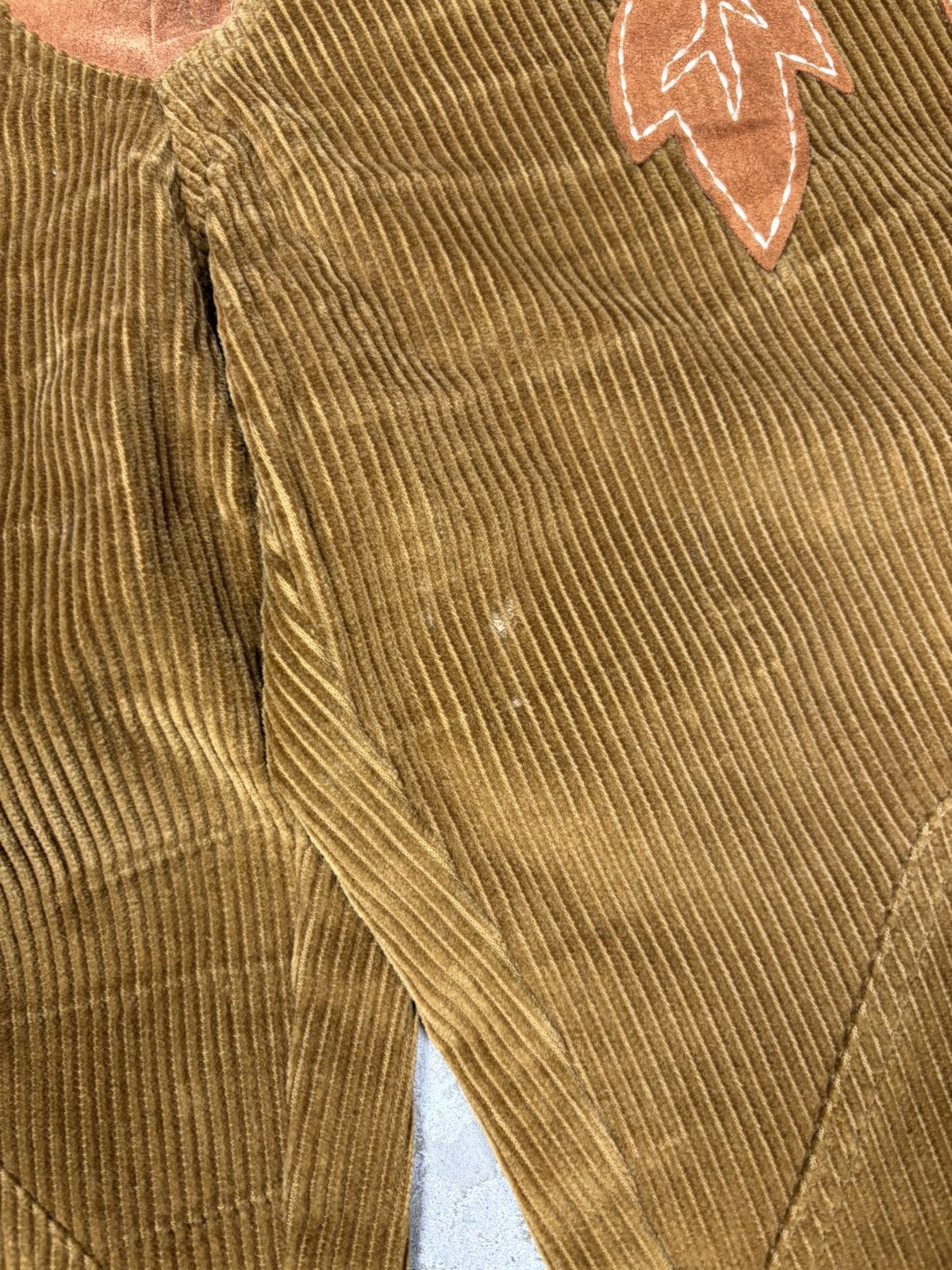 Dolce & Gabbana 2000s Dolce & Gabbana Corduroy Bootcut Pants Suede Leaves Size 30" / US 8 / IT 44 - 7 Thumbnail