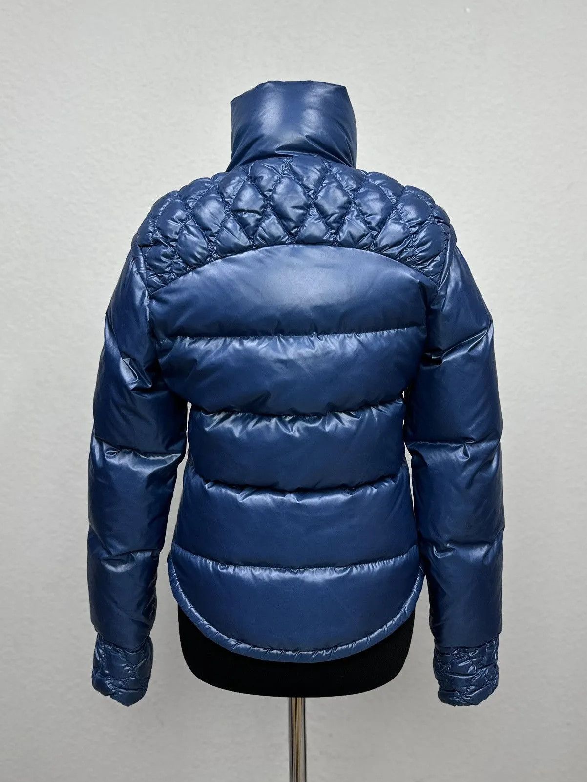Emporio Armani Emporio Armani Down Jacket Vintage EA7 Avant Garde Style Y2K Size S / US 4 / IT 40 - 16 Thumbnail