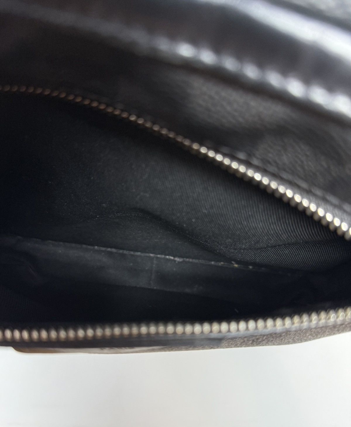 Louis Vuitton Louis Vuitton Josh Backpack Damier Graphite Black Leather Size ONE SIZE - 11 Thumbnail