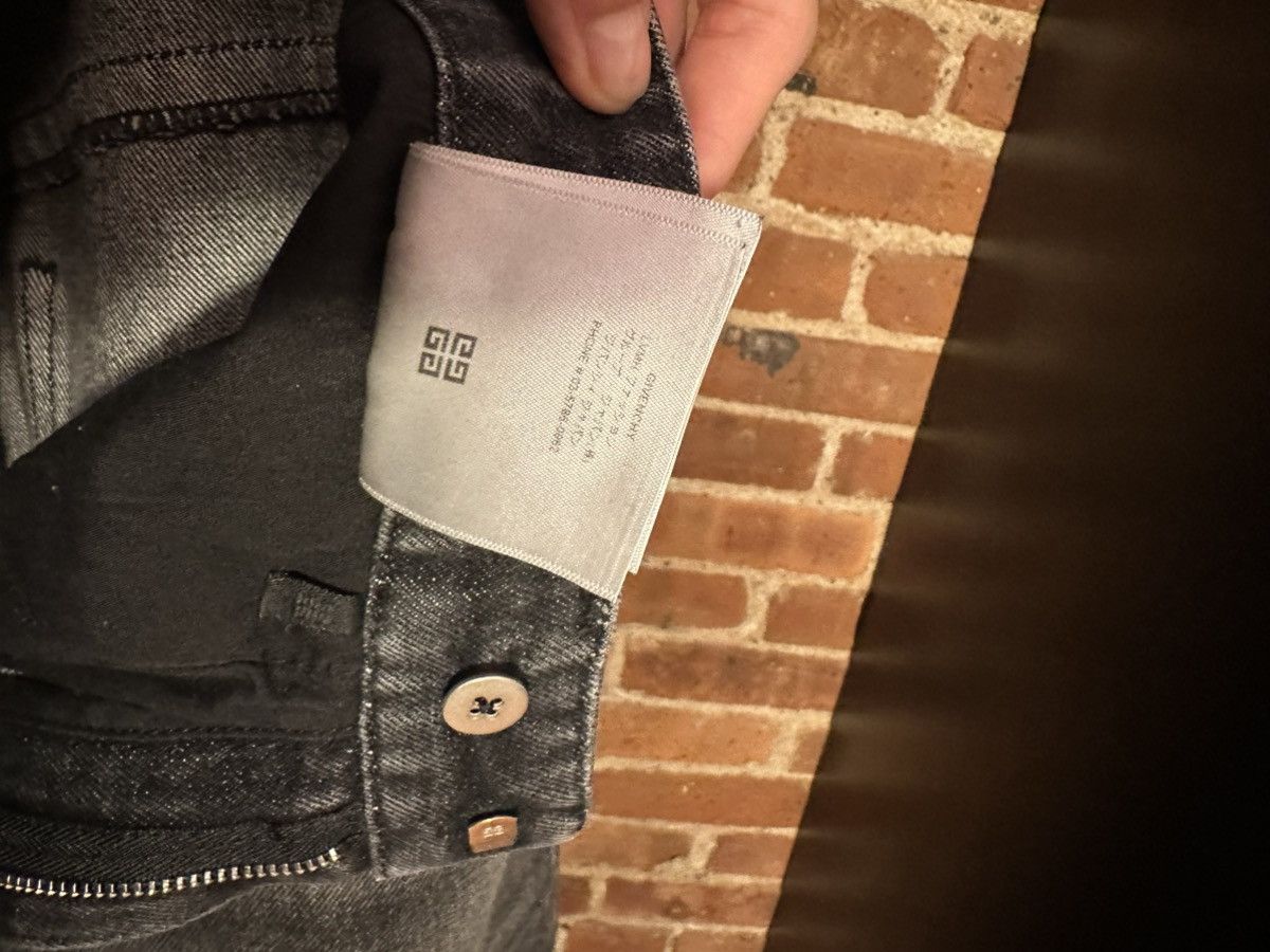 Givenchy FW/22 MMW Runway Wide Leg Denim Size US 31 - 12 Thumbnail