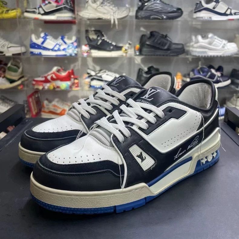 Louis Vuitton Louis Vuitton Low-Top Trainer Sneakers Size US 6.5 / EU 39-40 - 1 Thumbnail