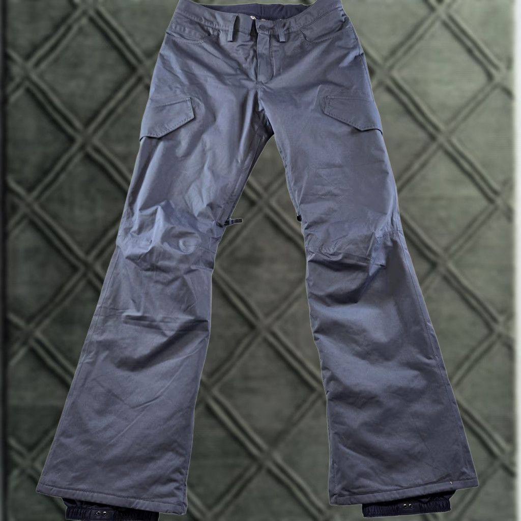 Burton VINTAGE? No — Burton Snow Pants Womens XS Blue Bootcut Insulated Lined Polyester Pockets Zipper Belt Loops Gaiters Size 26" / US 2 / IT 38 - 1 Thumbnail