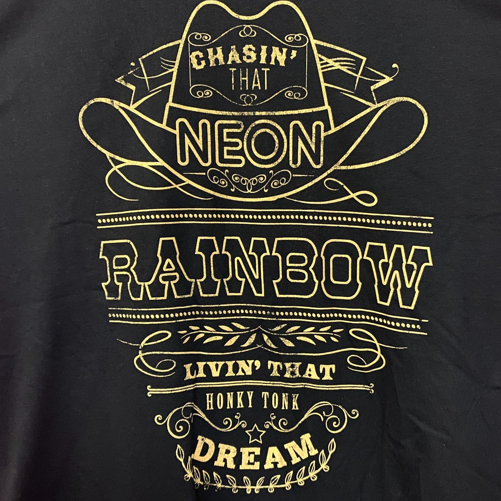 Band Tees Alan Jackson Chasin That Neon Rainbow Graphic T-Shirt XL Size US XL / EU 56 / 4 - 4 Thumbnail