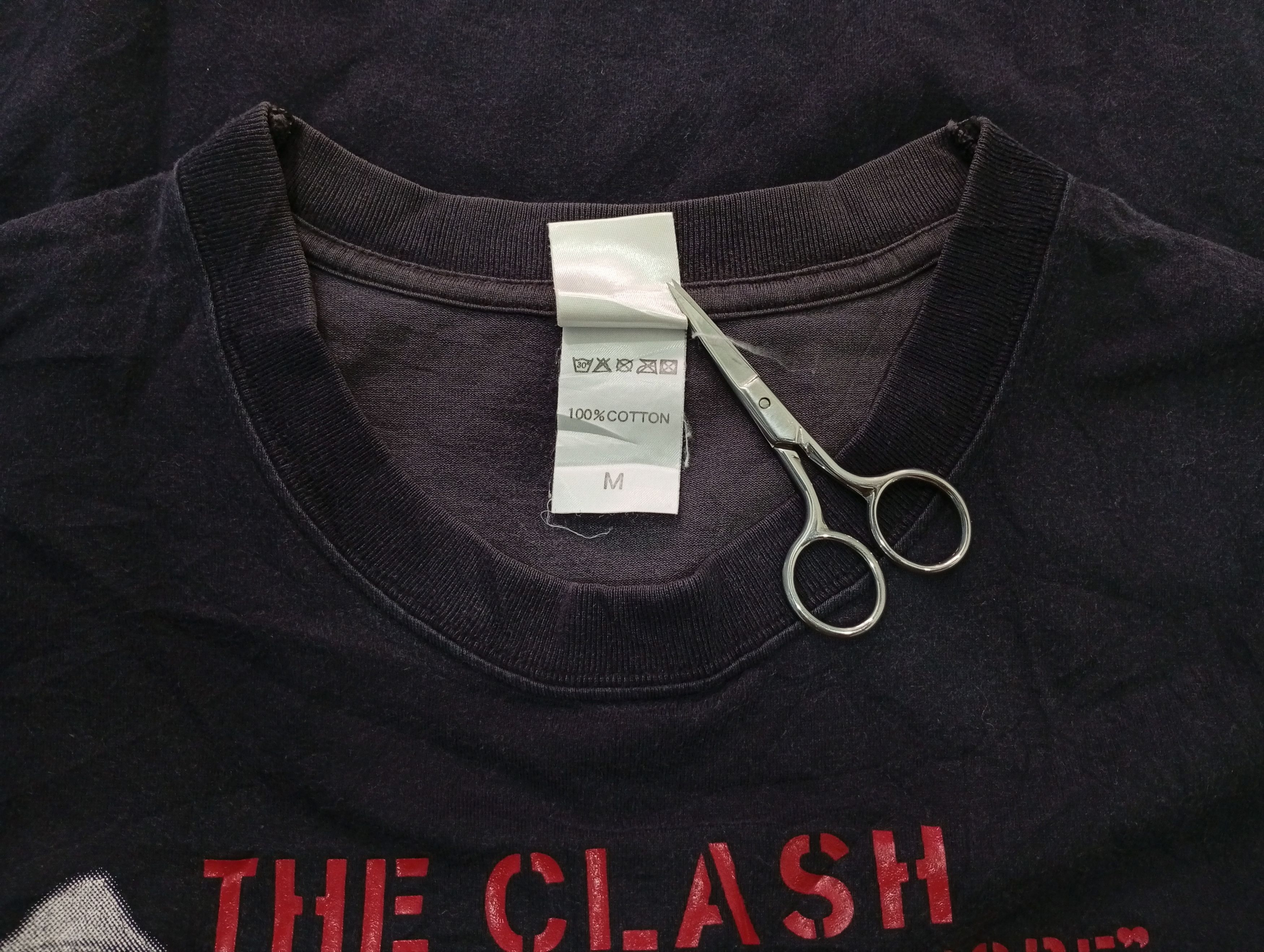 Band Tees × Vintage 🔥🔥The Clash Give'Em Enough Rope 1st American Tour 1979 Tee Size US M / EU 48-50 / 2 - 23 Thumbnail