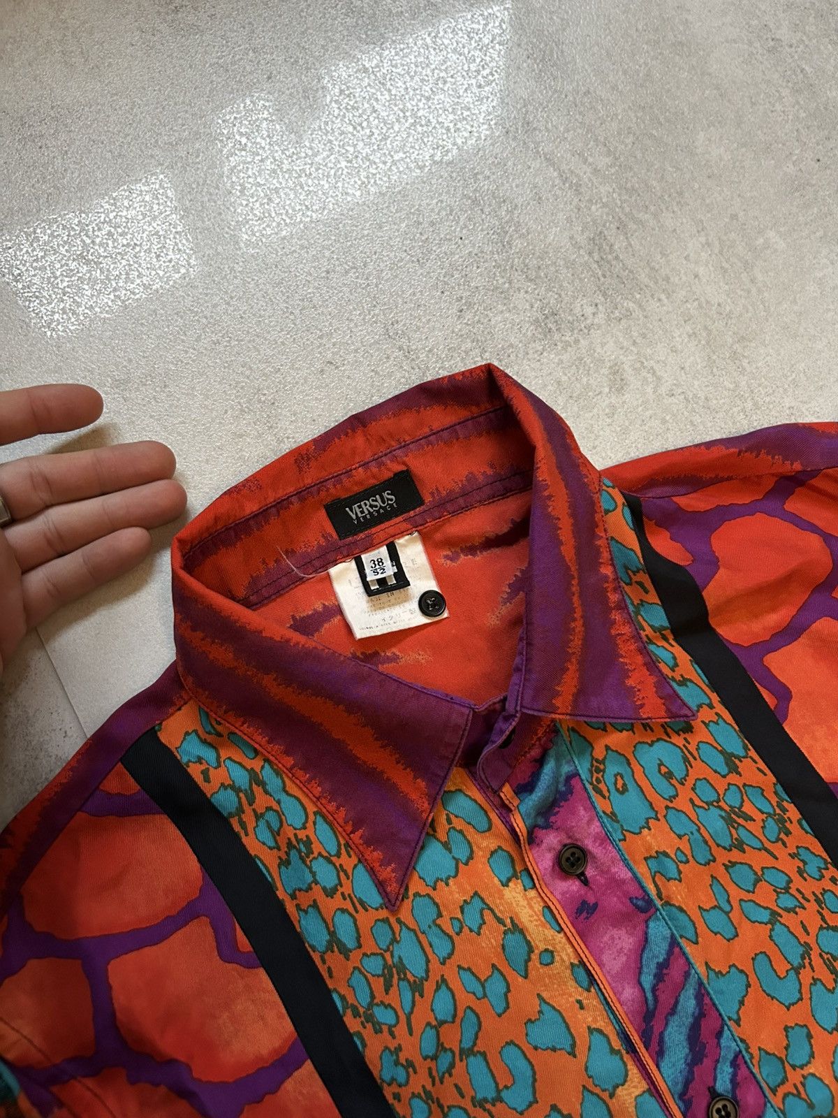 Versace Versace sleeveless Floral sex Silk Button Down Shirt Size US L / EU 52-54 / 3 - 2 Thumbnail