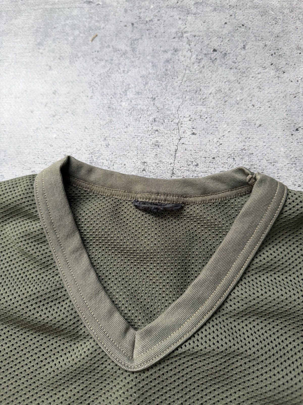 Oakley Vintage Oakley Tee Y2k Size US L / EU 52-54 / 3 - 5 Thumbnail