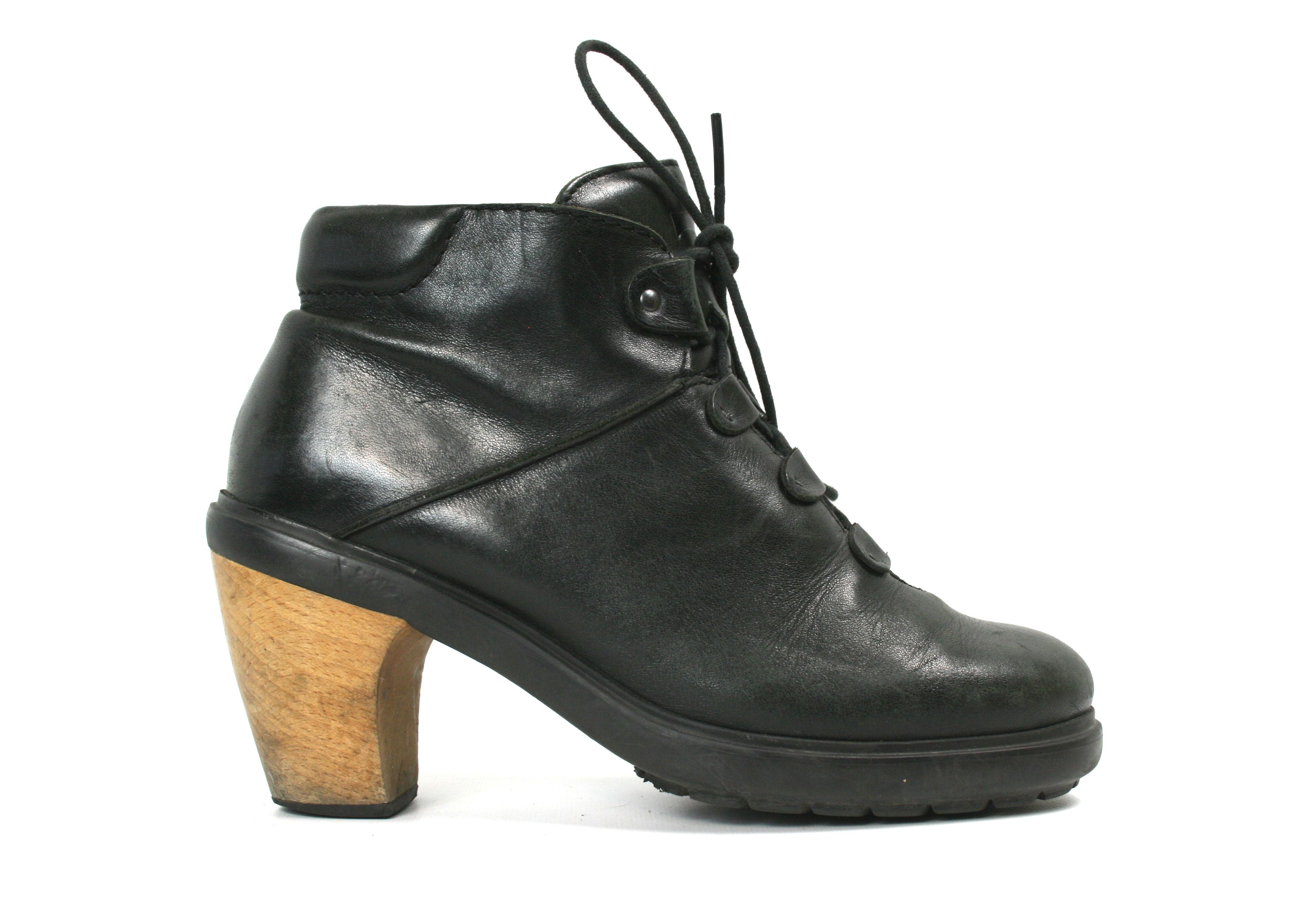 Camper Y2K Heeled Ankle Boots Vintage Size US 9 / IT 39 - 1 Thumbnail