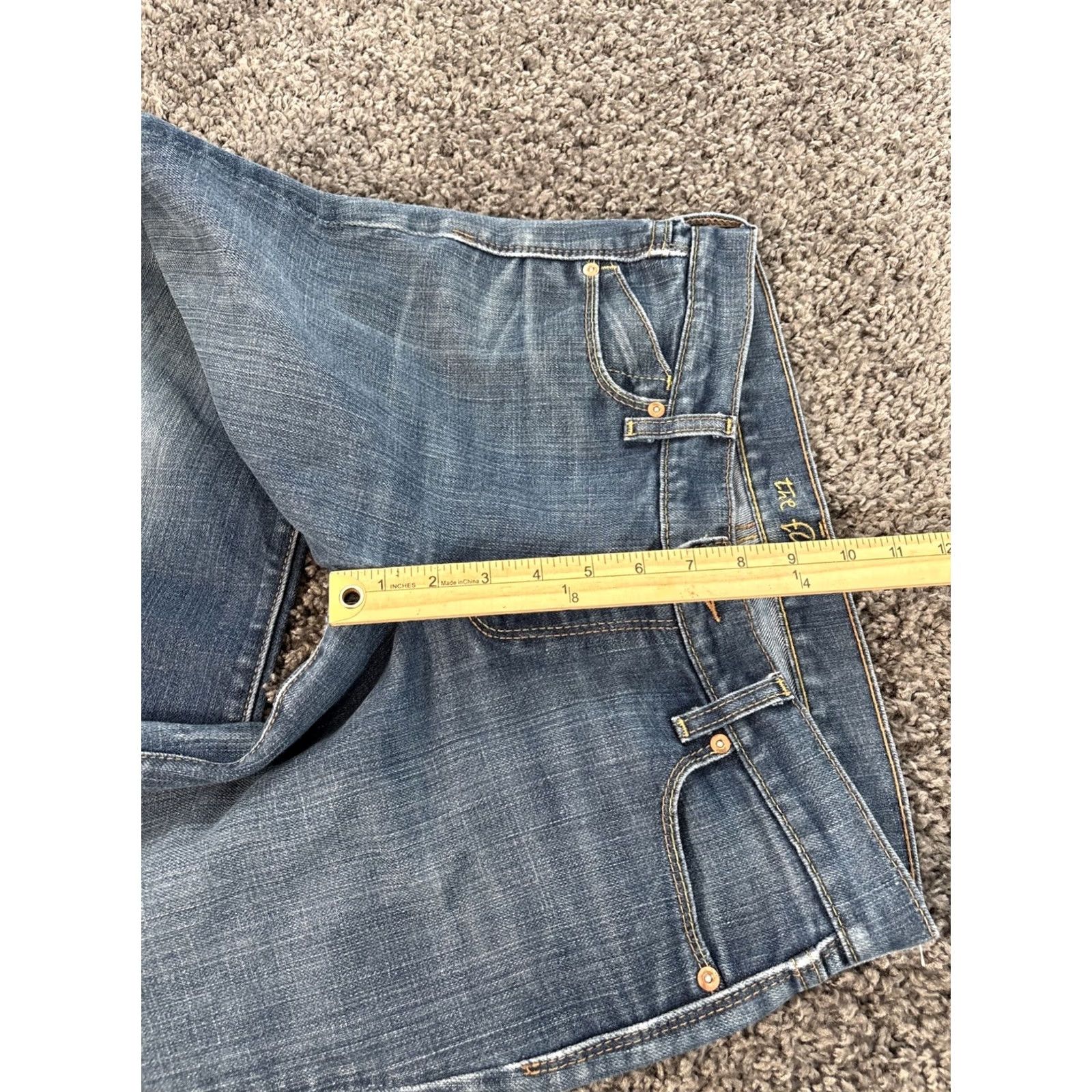 Old Navy VINTAGE Old Navy Jeans Womens 32x30 Medium Wash Low Rise Distressed Bootcut 90s Y2K Men/Women Size 24" / US 00 / IT 34 - 5 Thumbnail