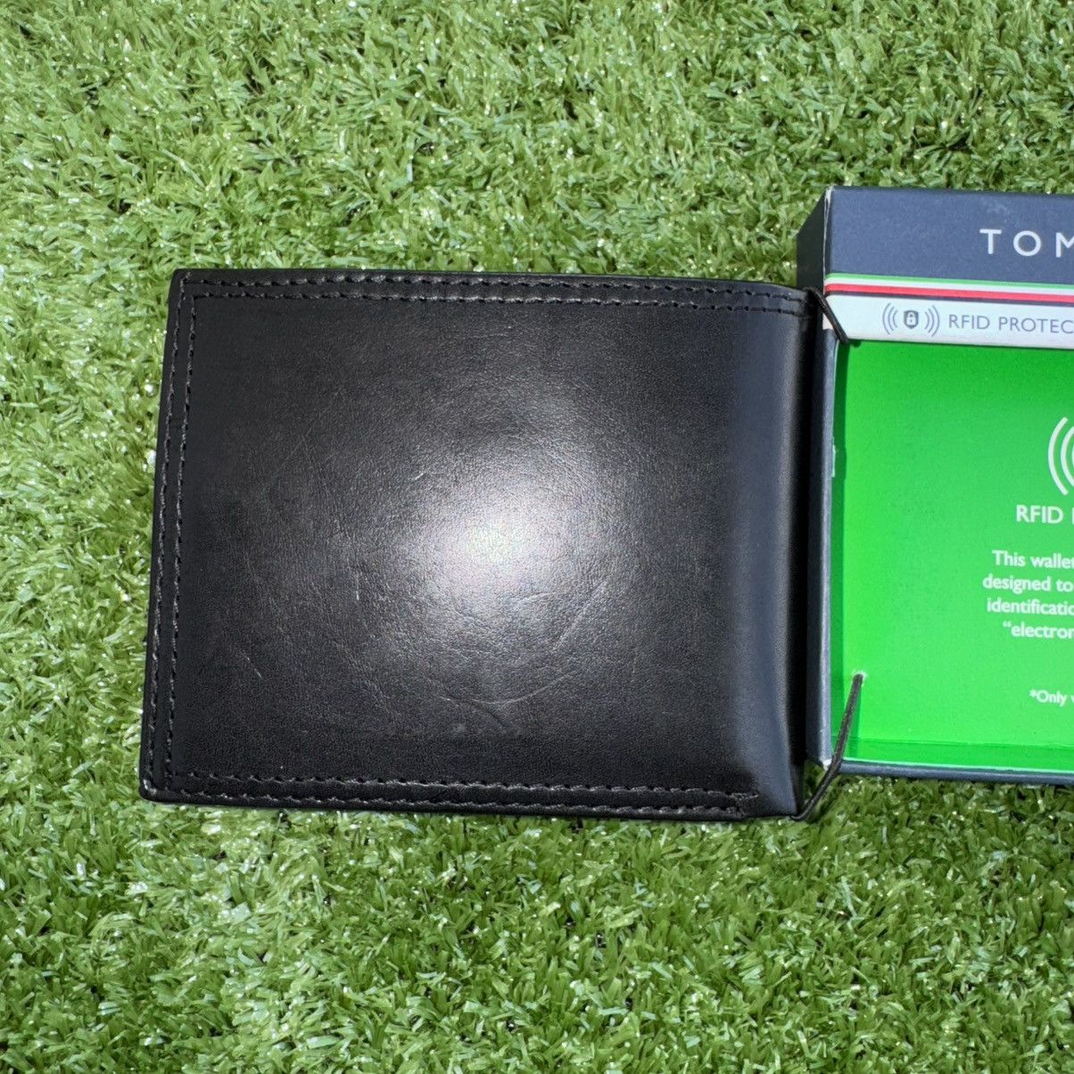 Tommy Hilfiger × Vintage Tommy Hilfiger Black Genuine Leather Bi-Fold Wallet Size ONE SIZE - 11 Thumbnail