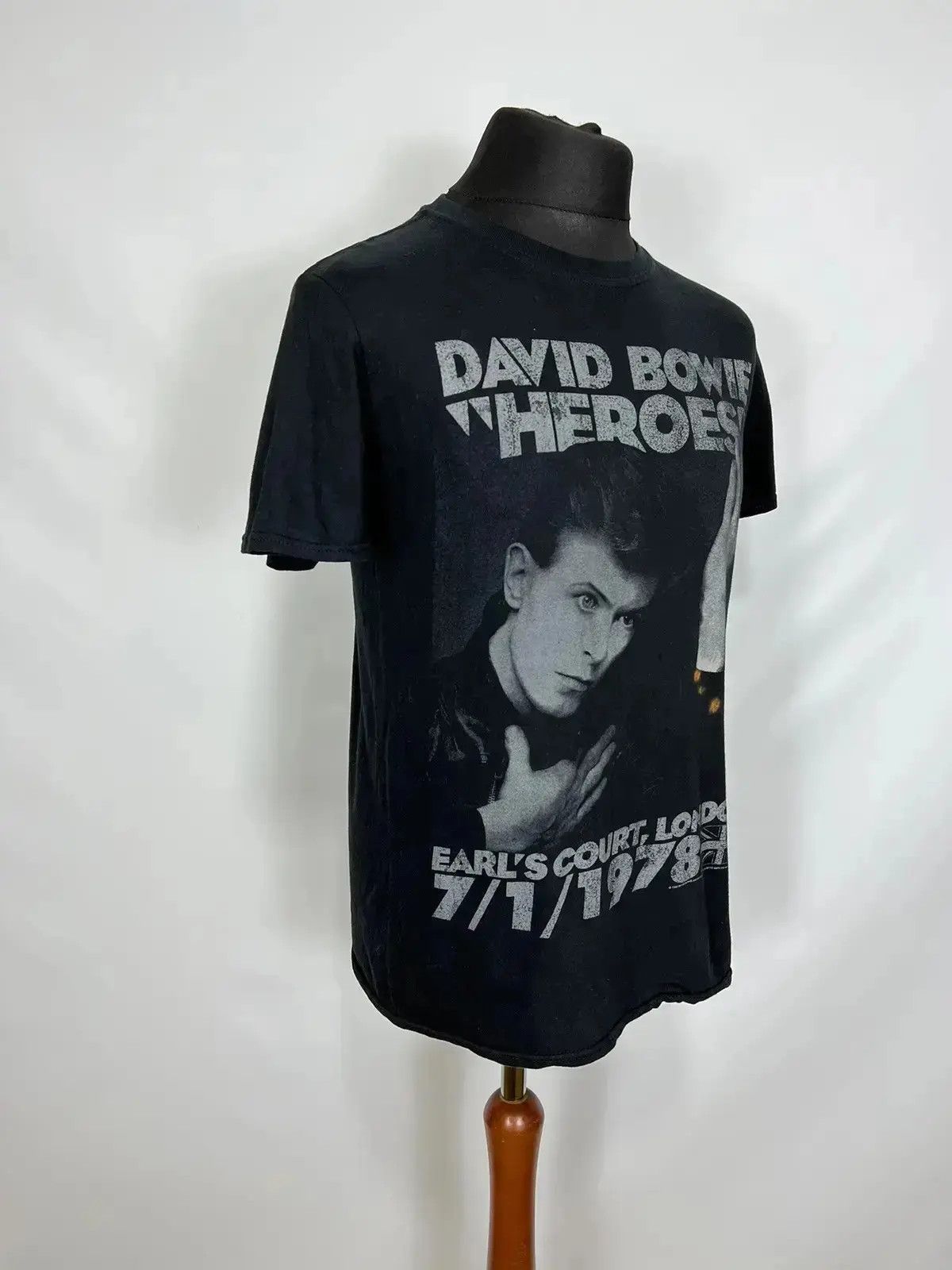 Band Tees Bowie 2019 merchendise T-shirt Size US M / EU 48-50 / 2 - 2 Thumbnail