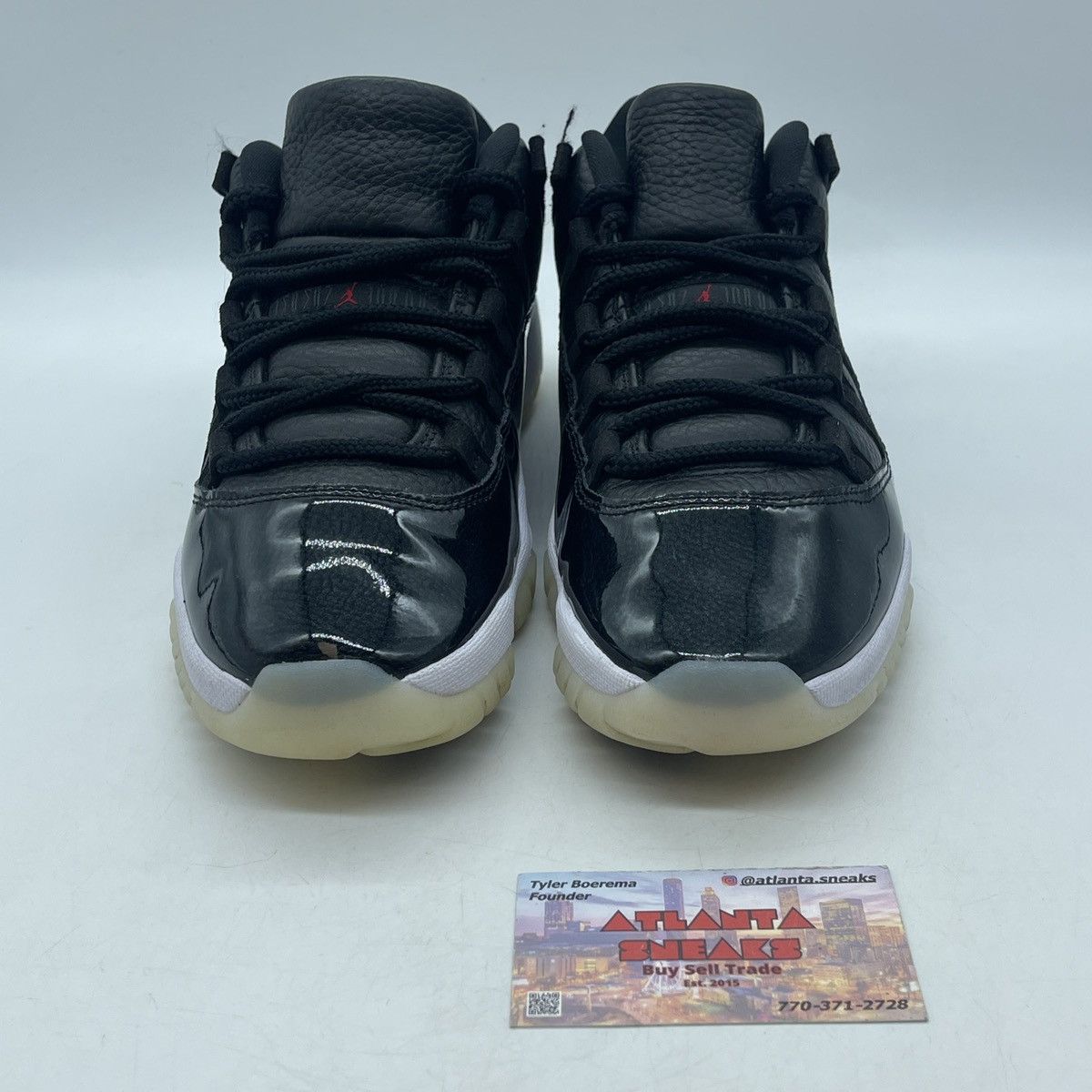 Jordan Brand Air Jordan 11 low 72-10 Size US 8 / EU 41 - 2 Thumbnail