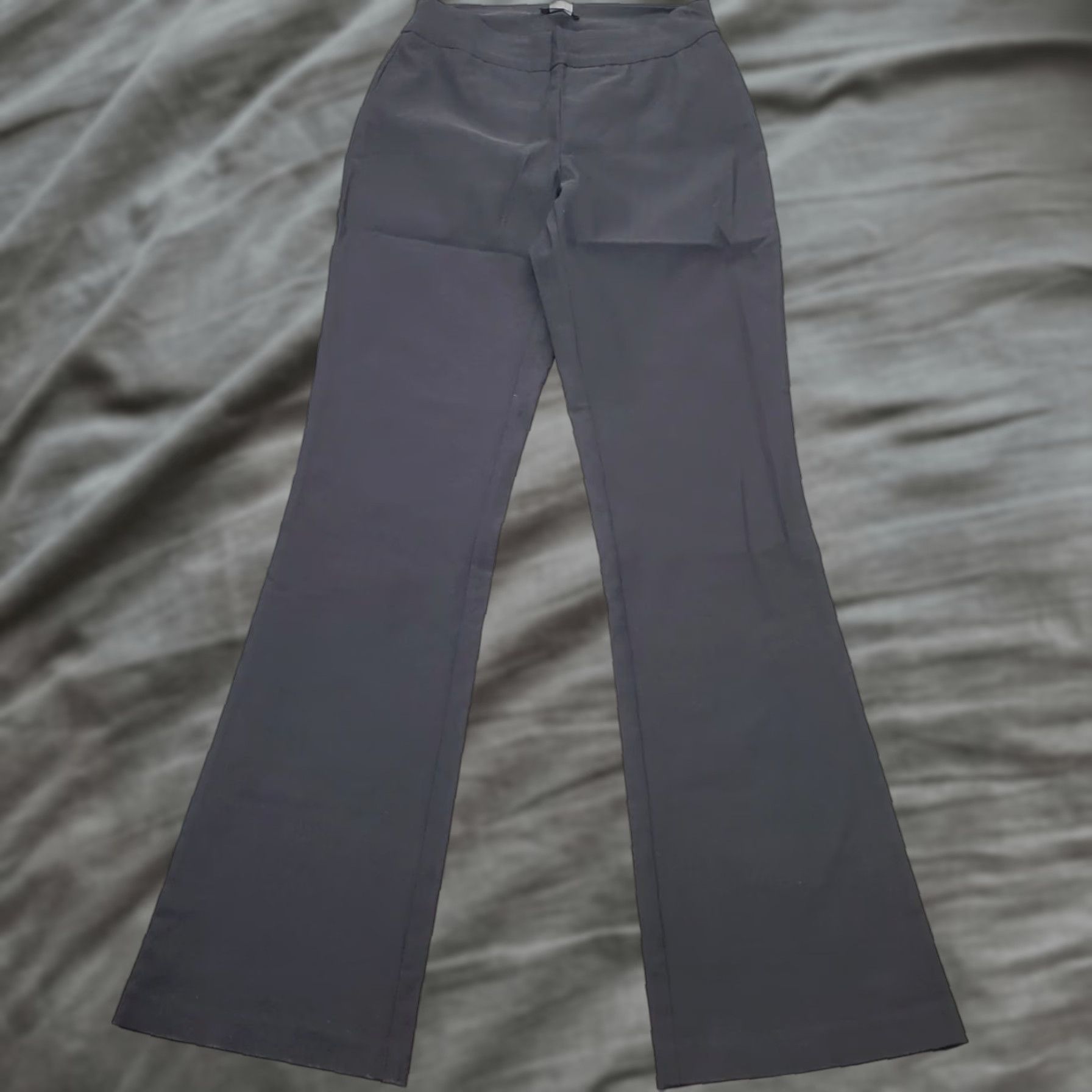 Venus Venus Womens Small Black Regular Fit Ankle Pant Dark Wash Flared Leg Pull On Shirt? Size 28" / US 6 / IT 42 - 1 Thumbnail