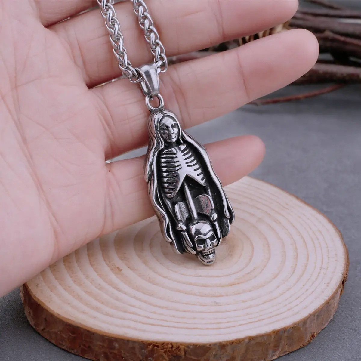 Jewelry Skull Goddess Pendant Necklace Size ONE SIZE - 1 Thumbnail