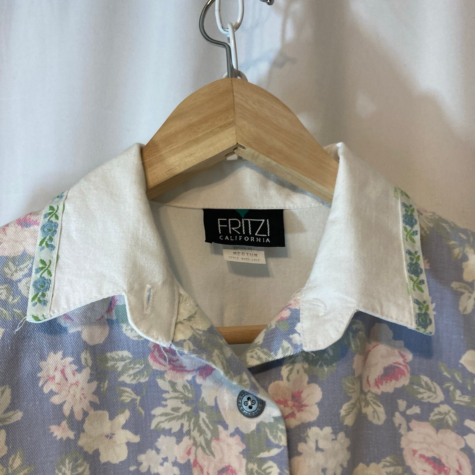 Other Vintage 90’s Fritzi California Retro White Blue Button Shirt Size M / US 6-8 / IT 42-44 - 4 Thumbnail