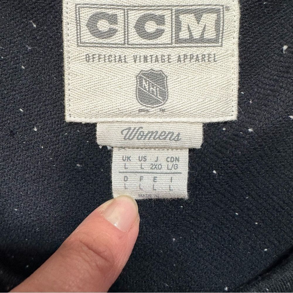 Ccm Women's Philadelphia Flyers Lace-Up Long Sleeve Top Size L Size L / US 10 / IT 46 - 7 Thumbnail