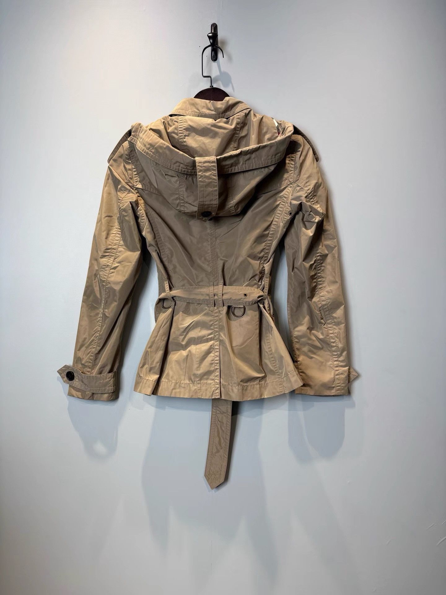 Burberry Burberry Khaki Belted Slim-fit Short Hooded Trench Coat K36 Size XS / US 0-2 / IT 36-38 - 2 Thumbnail