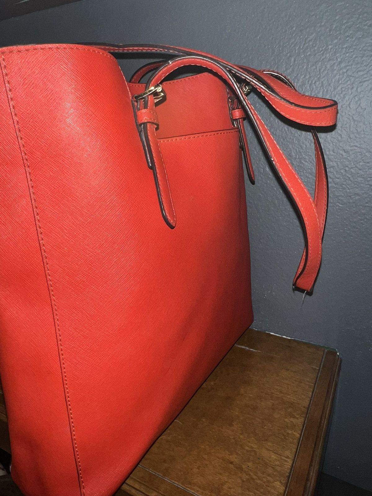 Michael Kors Michael Kors Saffiano Leather Bag Size ONE SIZE - 18 Thumbnail