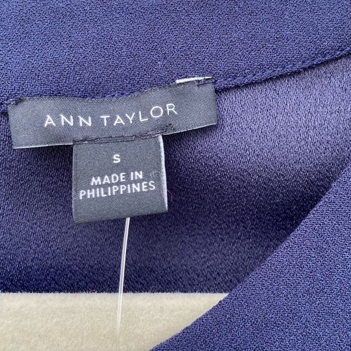 Ann Taylor NWT New Ann Taylor Womens Small Accent Short Sleeve Blouse Size S / US 4 / IT 40 - 3 Thumbnail